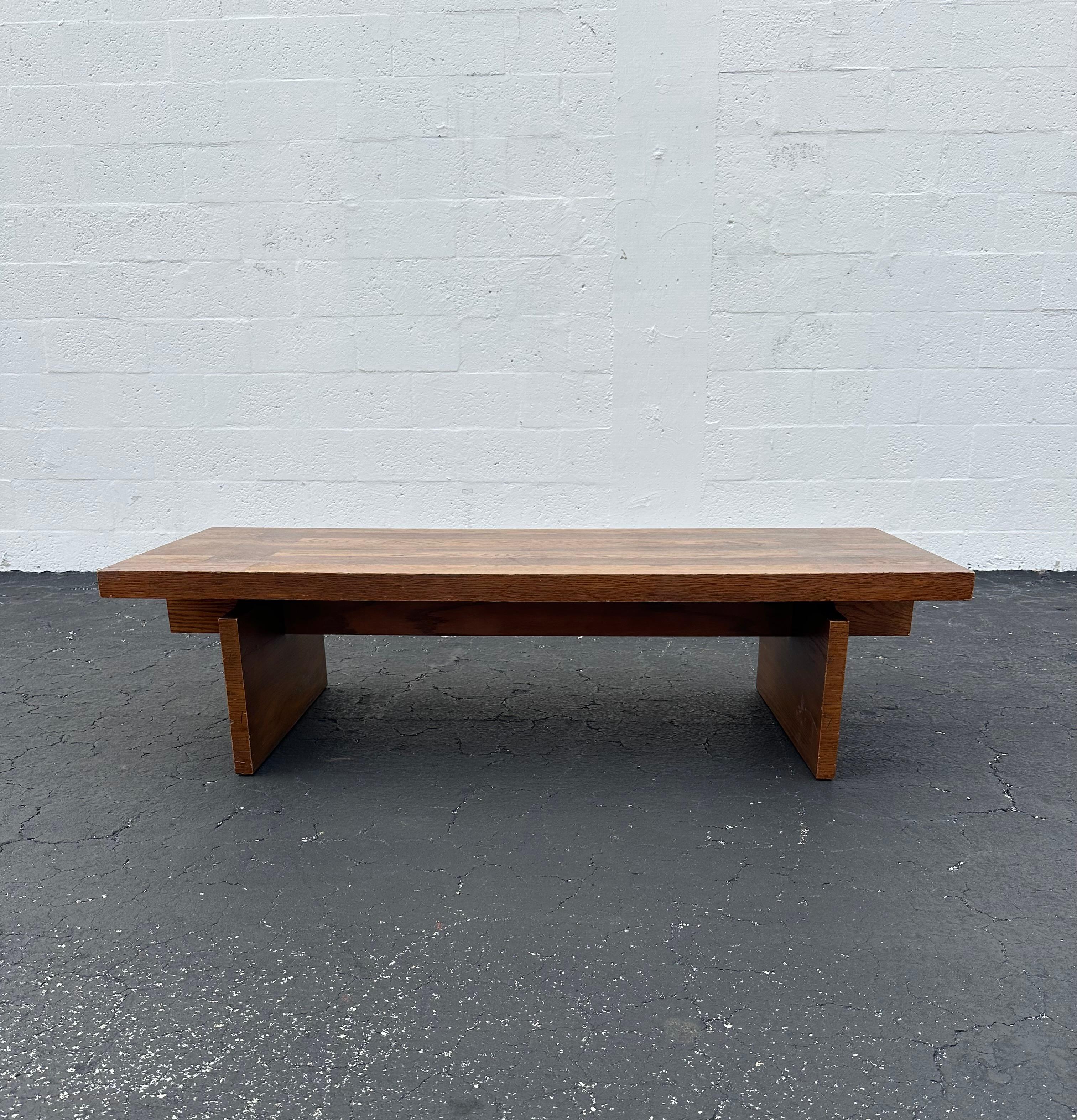 On offer on this occasion is one of the most stunning and rare, coffee table you could hope to find. Outstanding design is exhibited throughout. The beautiful table is statement piece and packed with personality!! Just look at the gorgeous details