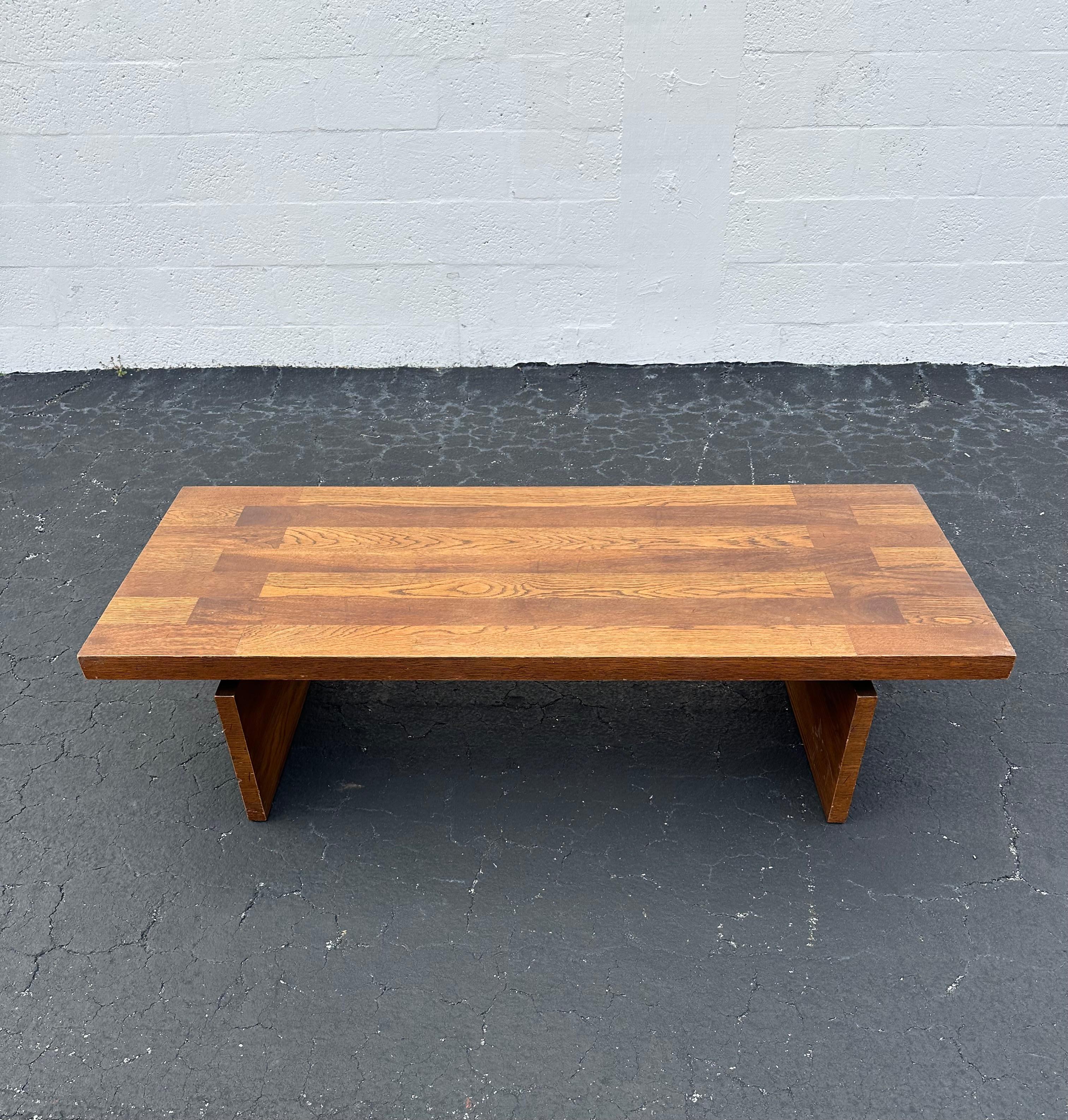 1960s Trestle Style Wood Rectangle Coffee Table In Good Condition For Sale In Fort Lauderdale, FL