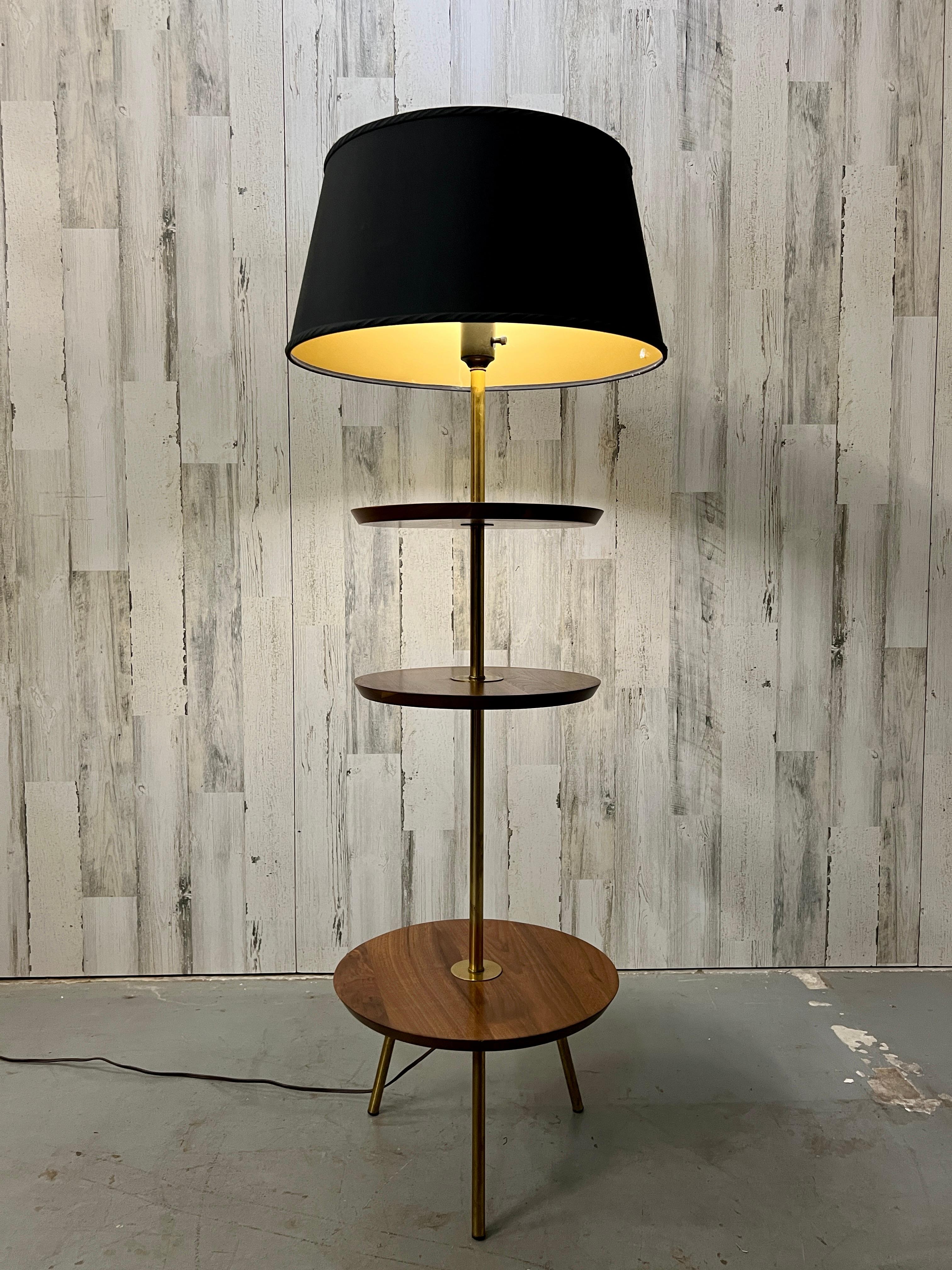 1960s Tri-Tiered Mid-Century Floor Lamp In Good Condition For Sale In Denton, TX
