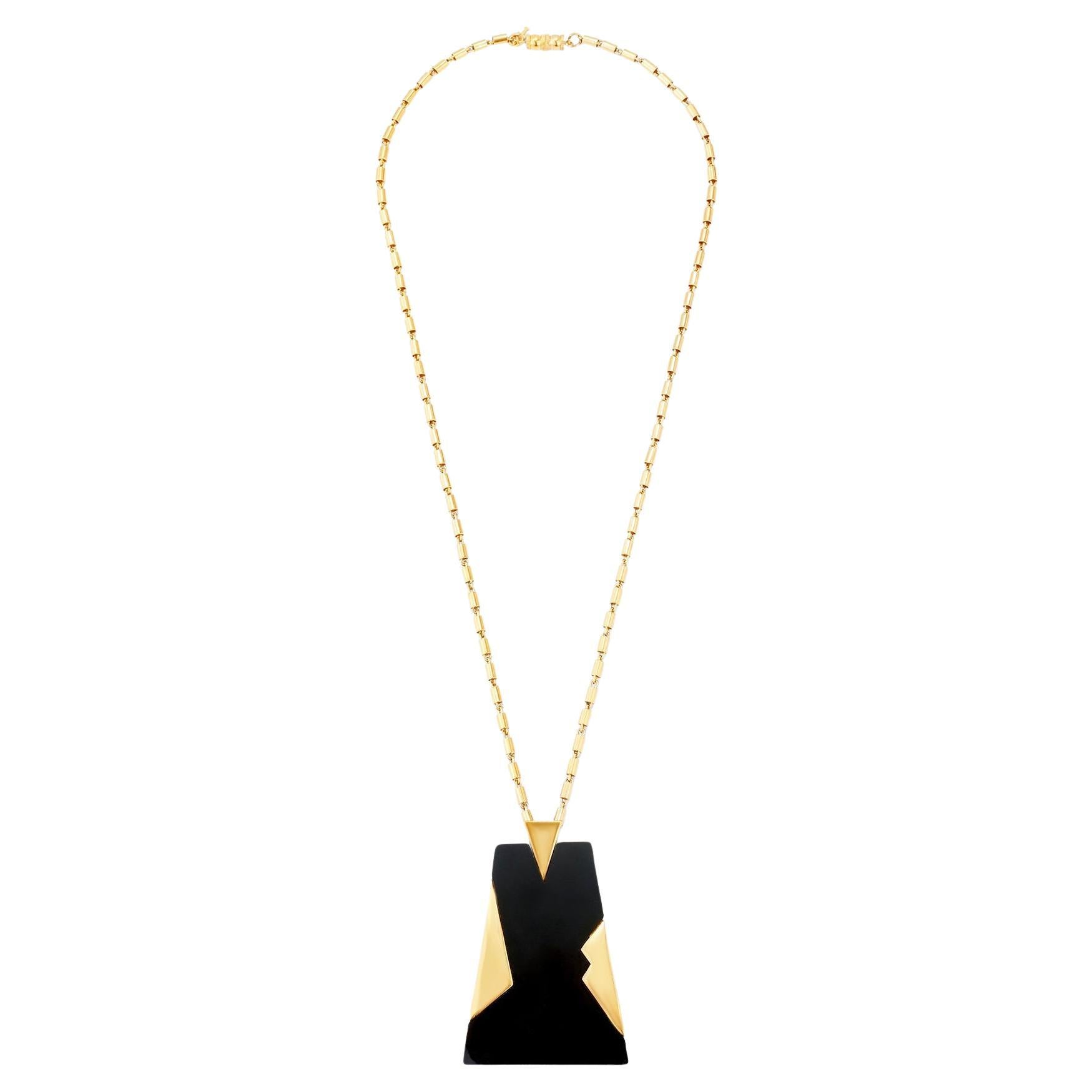Collana grande a forma di trapezio in oro e nero di Trifari degli anni '60 in vendita