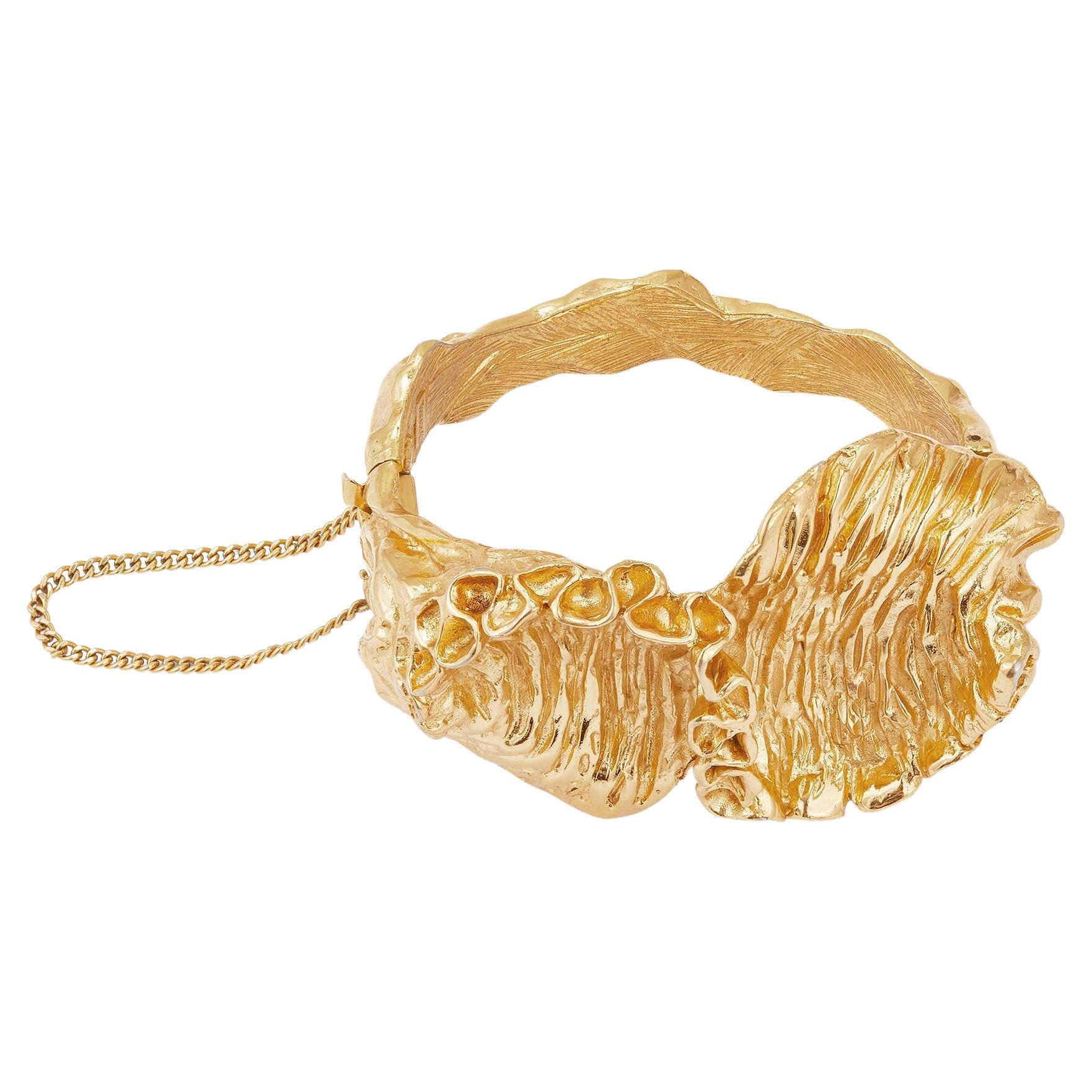 1960s Trifari Textured Gold Tone Bracelet