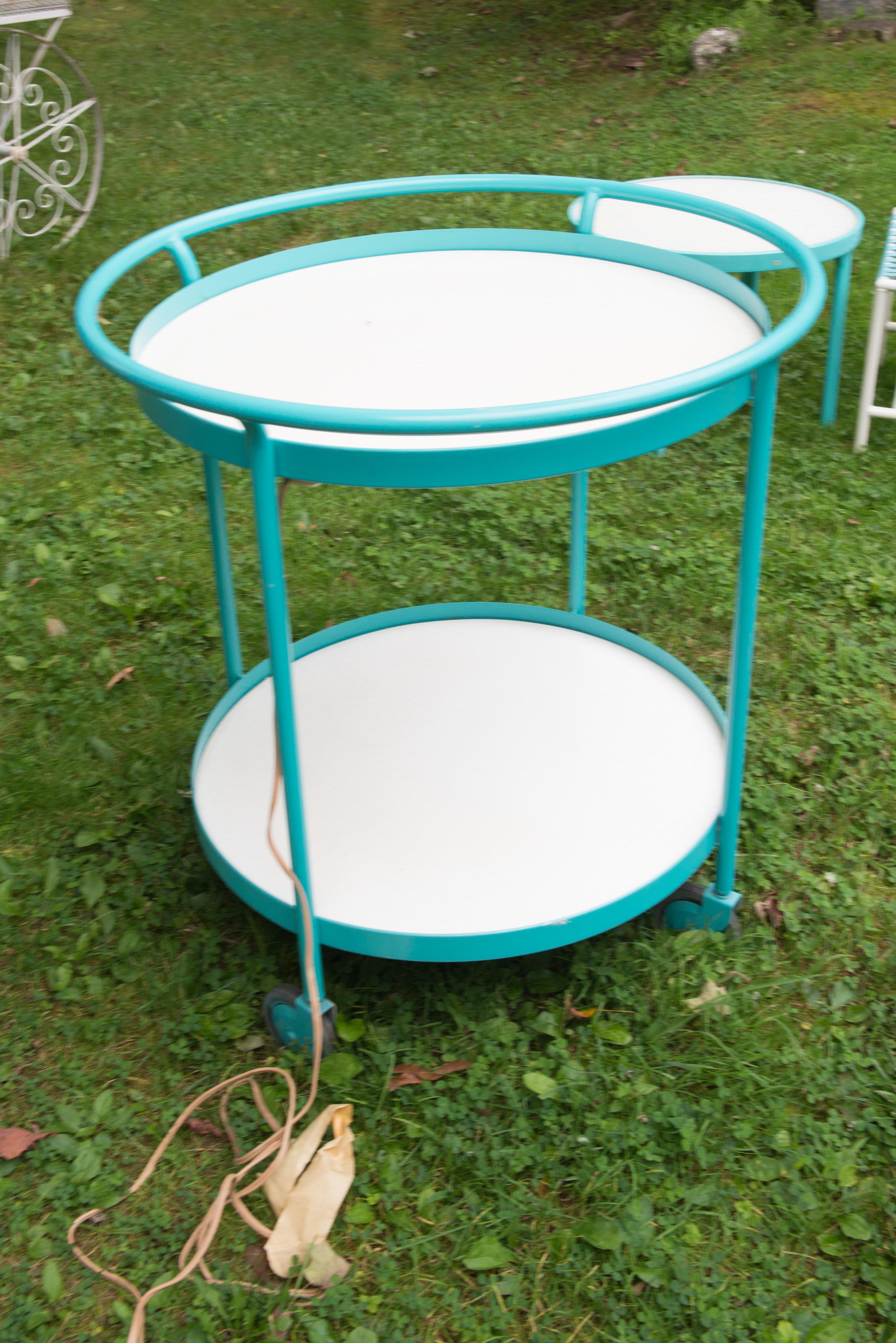1960s Tropitone Turquoise Circular Cart In Good Condition For Sale In Stamford, CT