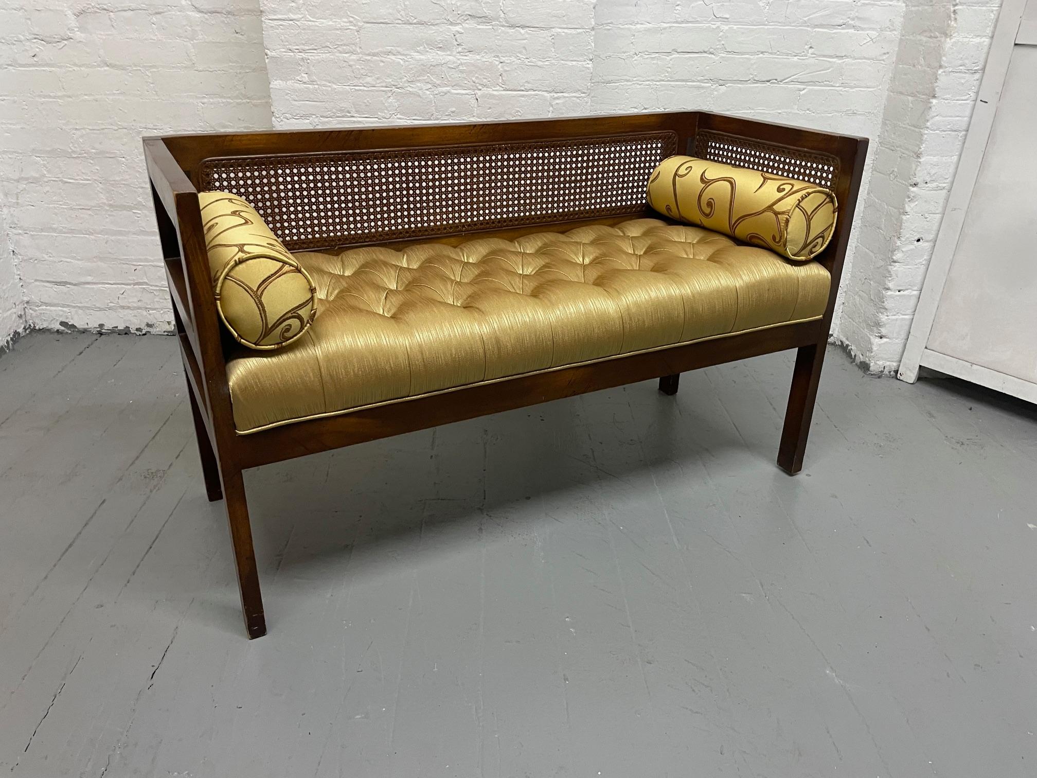 1960s Tufted and Cane Bench In condizioni buone in vendita a New York, NY