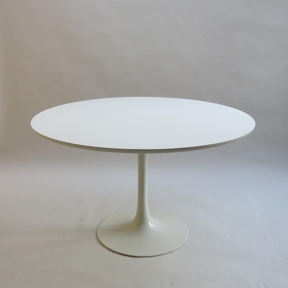 Mesa de comedor Tulip de los años 60 por Maurice Burke para Arkana UK 120 Moderno de mediados de siglo en venta