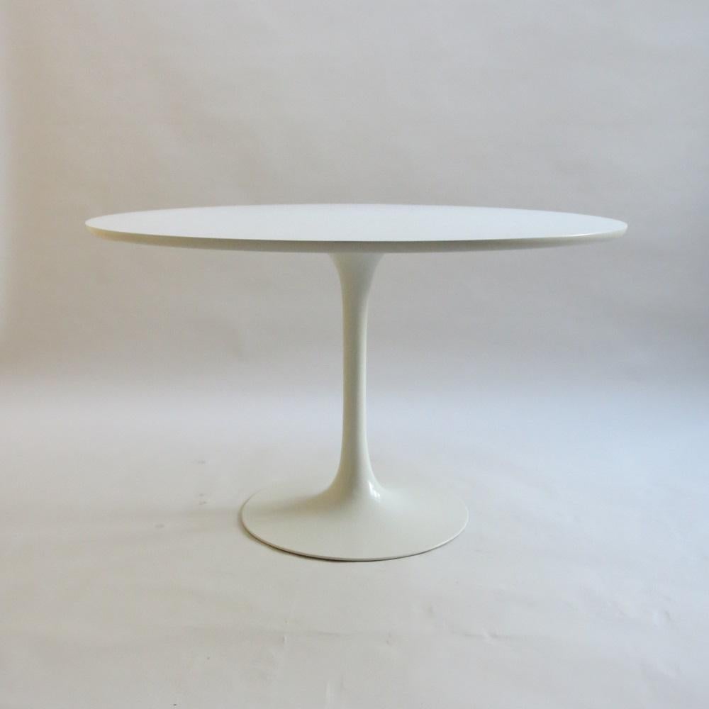 Mesa de comedor Tulip de los años 60 por Maurice Burke para Arkana UK 120 Hecho a máquina en venta