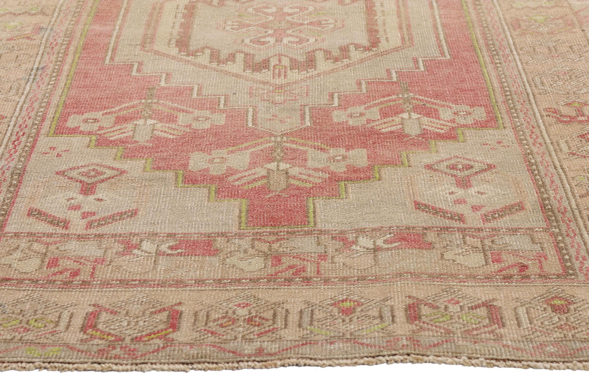 1960's Turkish Oushak Carpet with Modern Style In Good Condition For Sale In Dallas, TX
