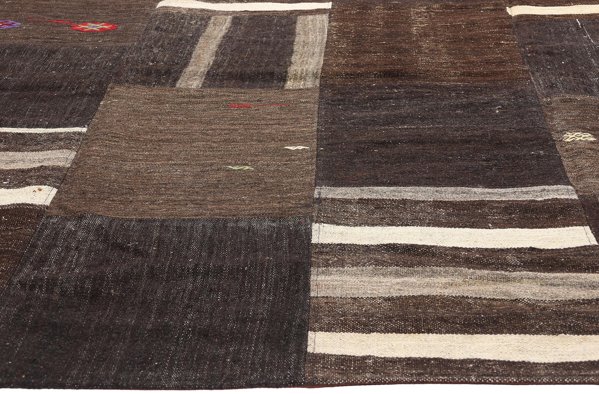 Türkischer Patchwork-Teppich im modernen Stil der 1960er Jahre (Handgewebt) im Angebot