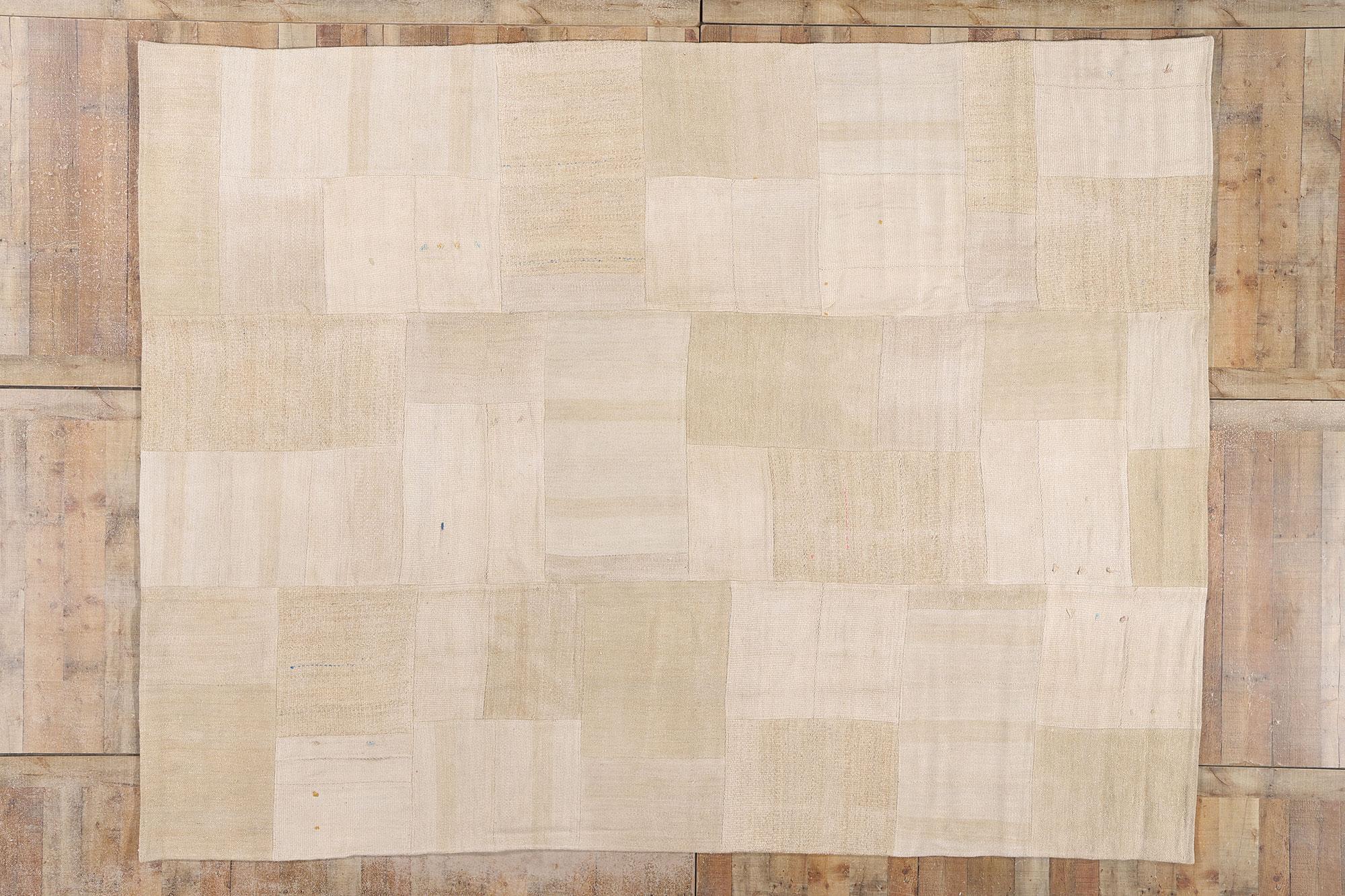 1960's Turkish Patchwork Kilim Rug with Modern Style For Sale 3