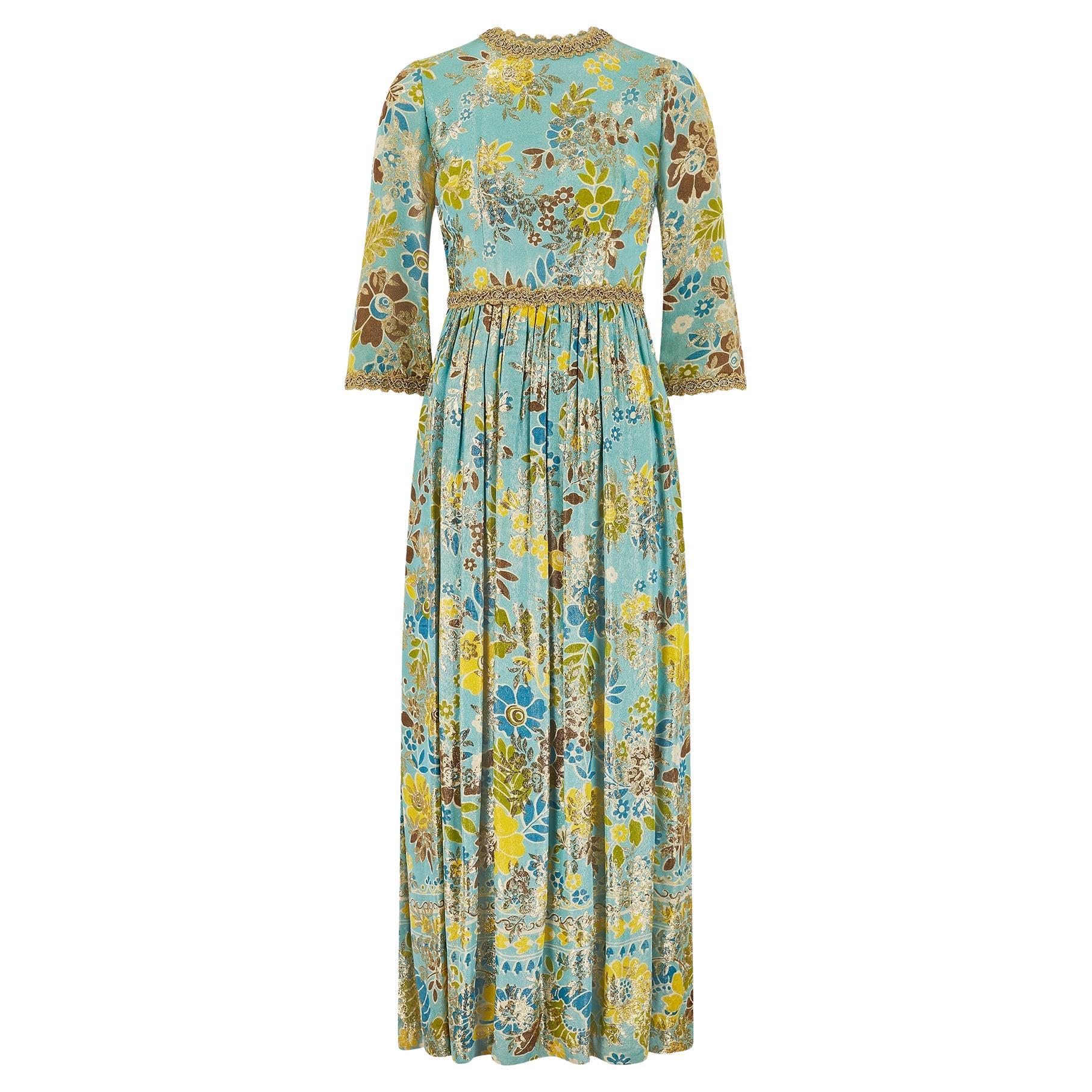 Robe longue à fleurs turquoise et or en lurex des années 1960