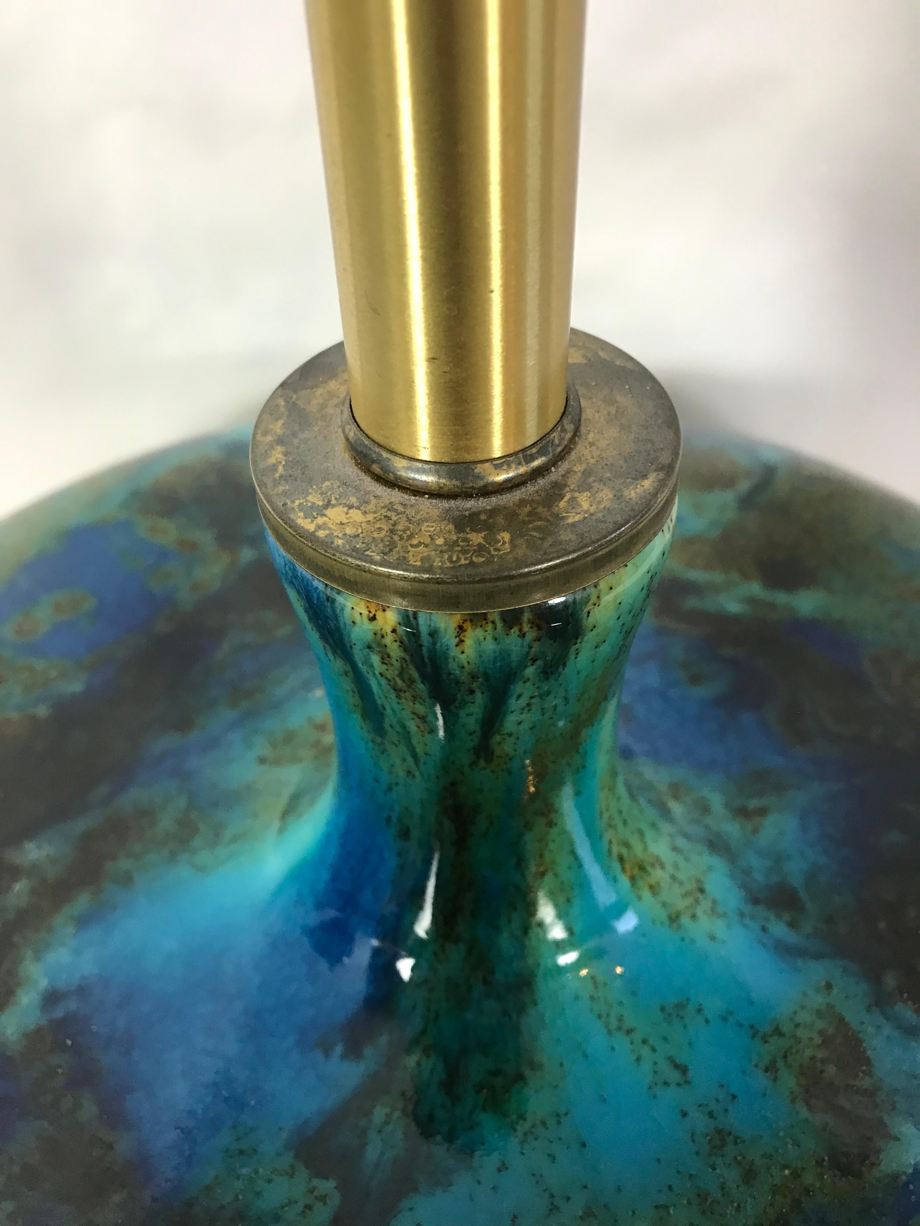 1960s Turquoise Blue Lava Drip Glazed Ceramic Table Lamp on Walnut Base In Good Condition For Sale In Seattle, WA