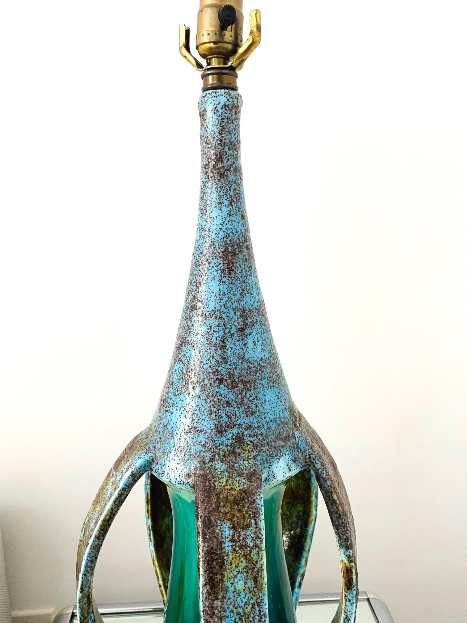Mid-Century Modern Sculptural Pottery Lamp in Turquoise & Blue, Denmark C. 1960s For Sale 3
