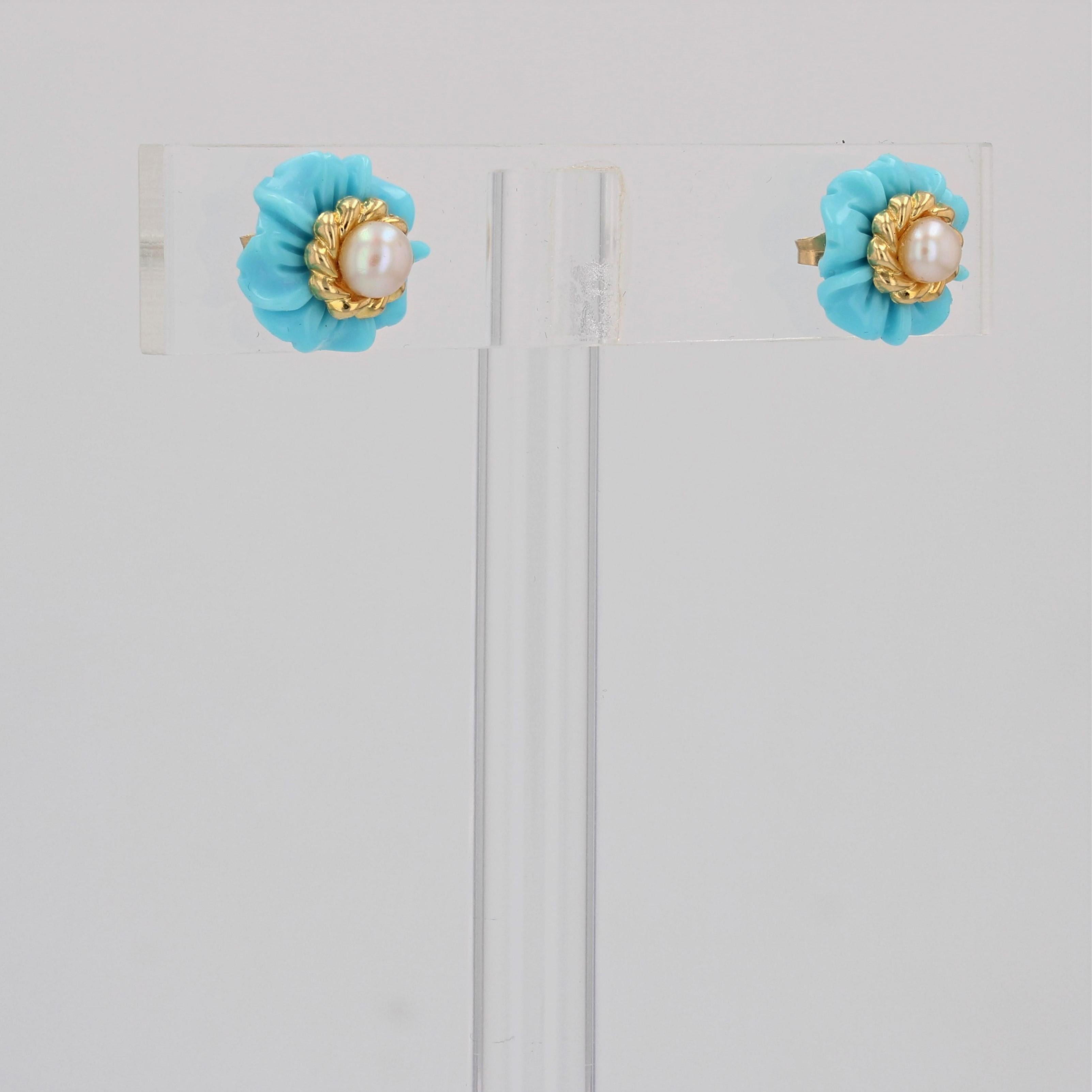 1960s Turquoise Cultured Pearl 18 Karat Yellow Gold Flower Stud Earrings For Sale 4
