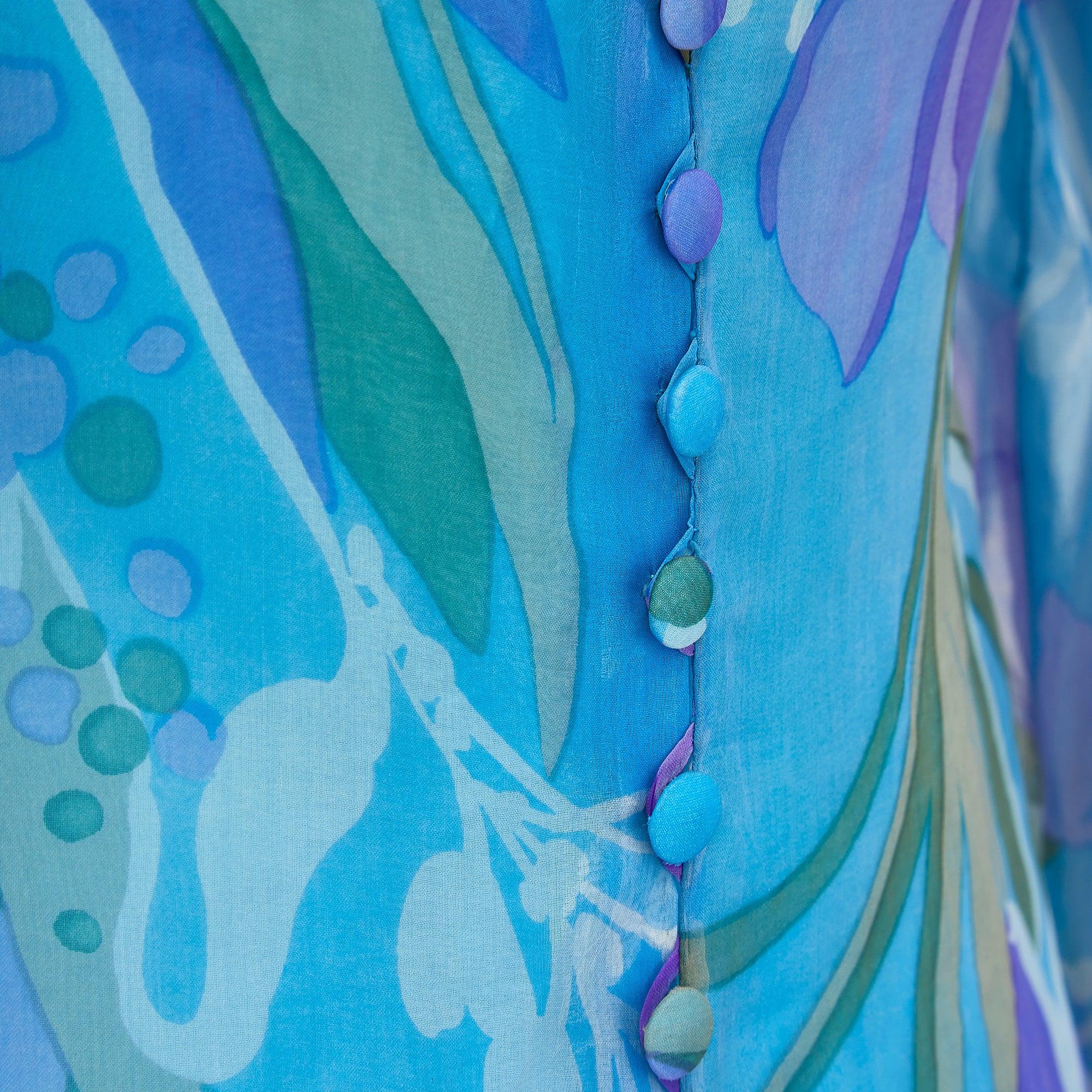 1960 - Robe longue en organza de soie à fleurs turquoise avec encolure en trou de serrure Excellent état - En vente à London, GB