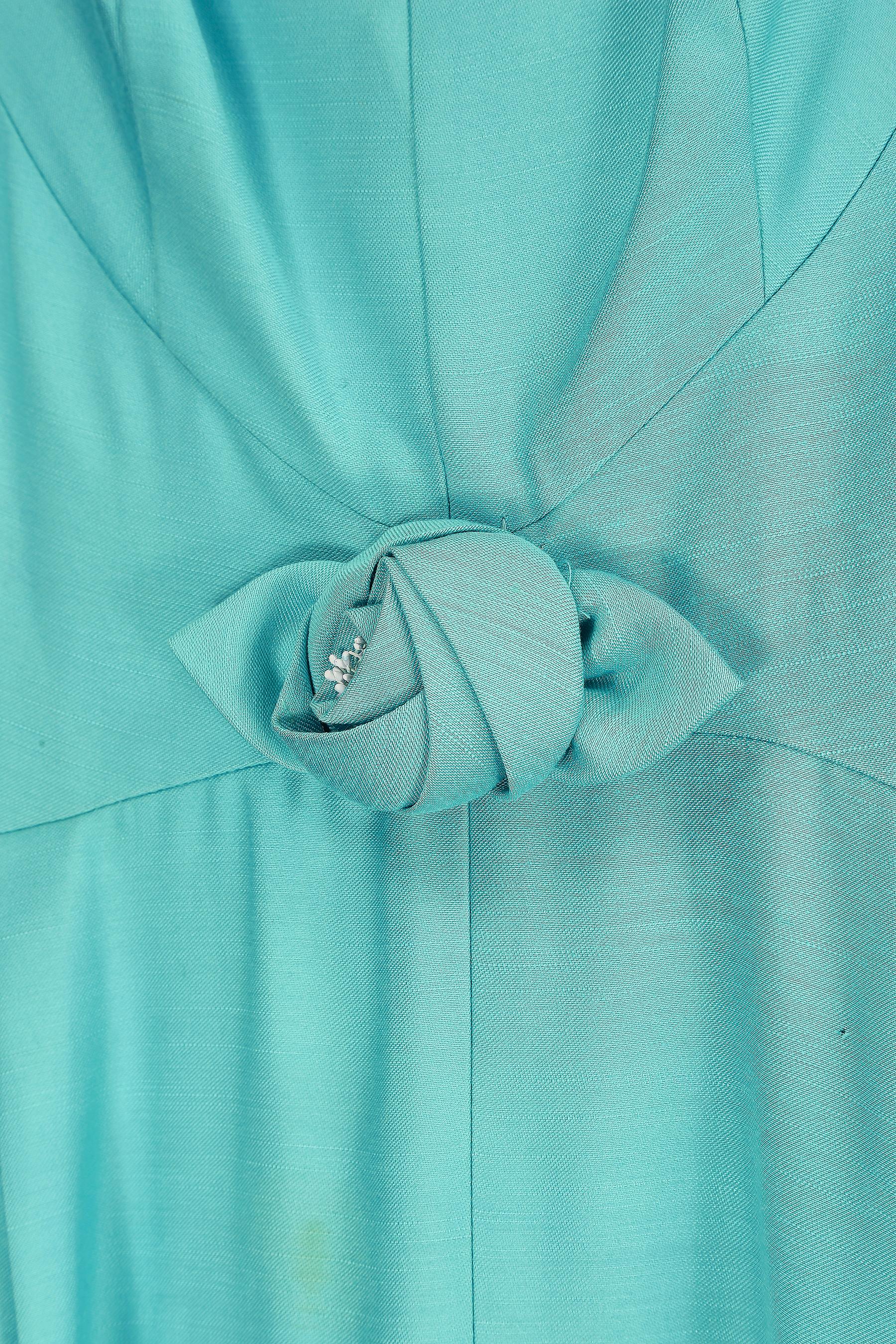 Robe formelle turquoise en lin et soie des années 1960 État moyen - En vente à London, GB