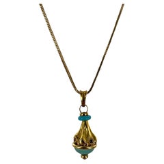 Yellow Gold Pendant Necklaces