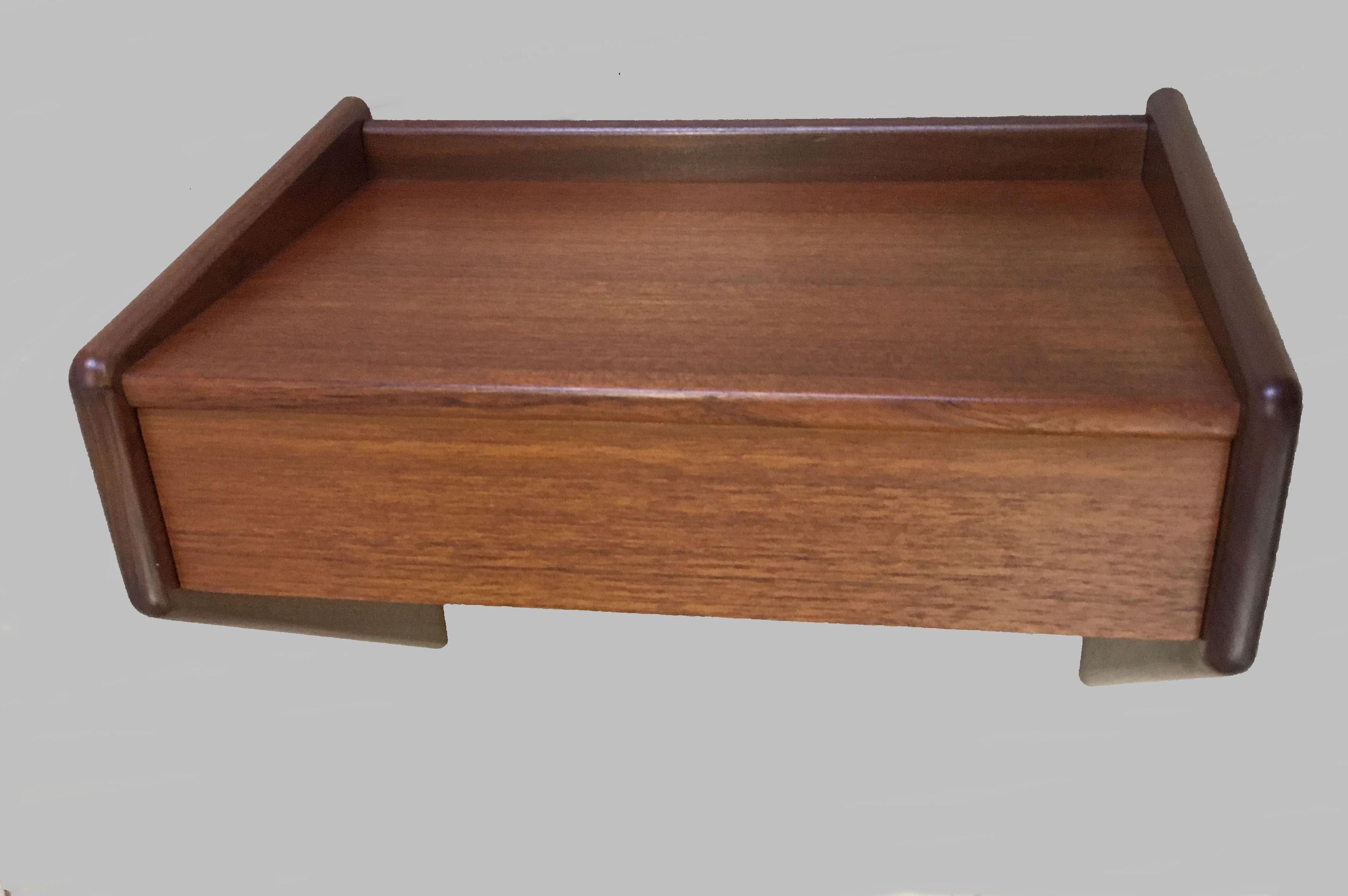 Mid-20th Century 1960s Two Fully Restored Danish Sigfred Omann Floating Nightstands in Teak