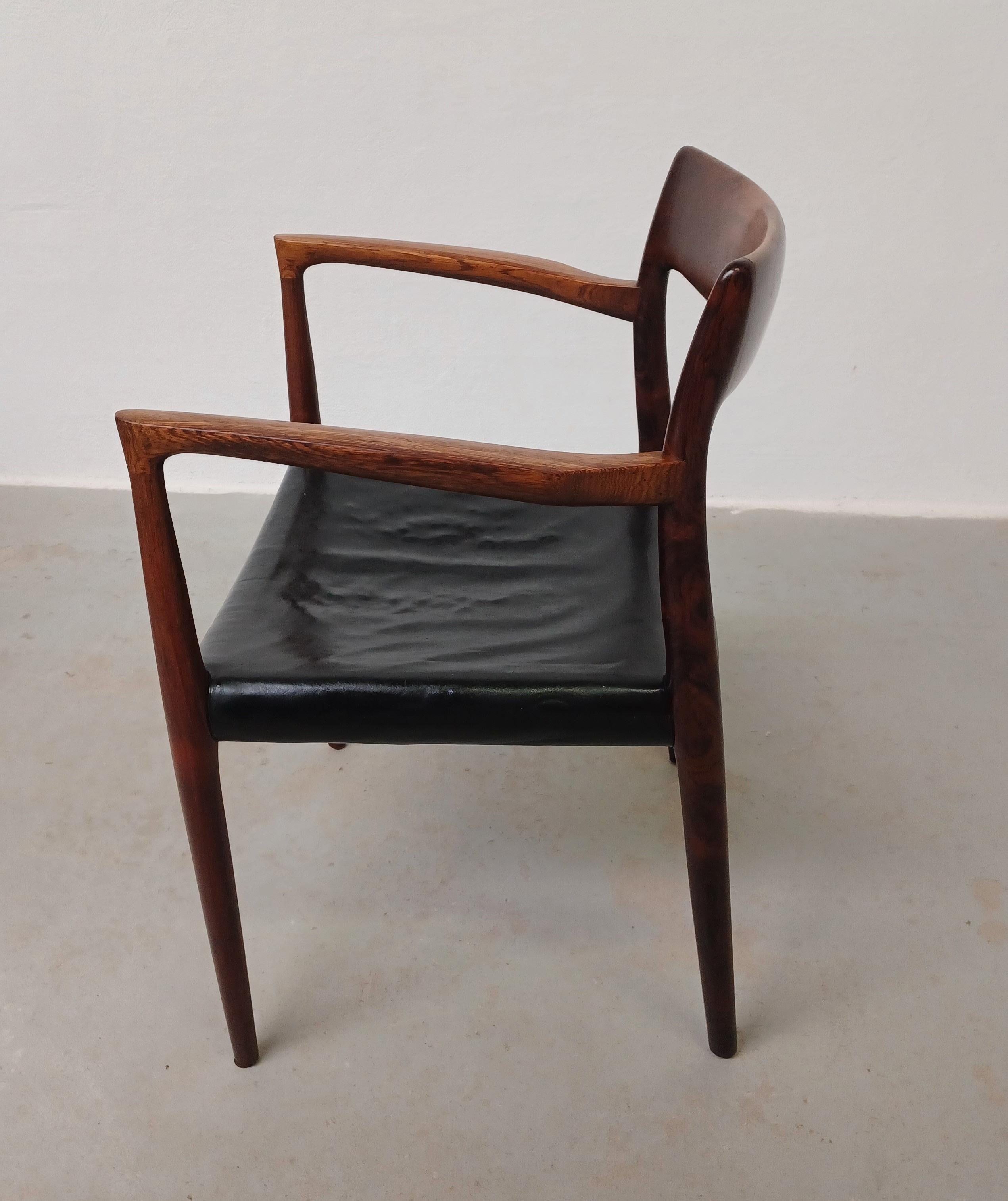 Customizable N. O. Moeller Brazillian Rosewood Armchairs in Excellent Condition 4
