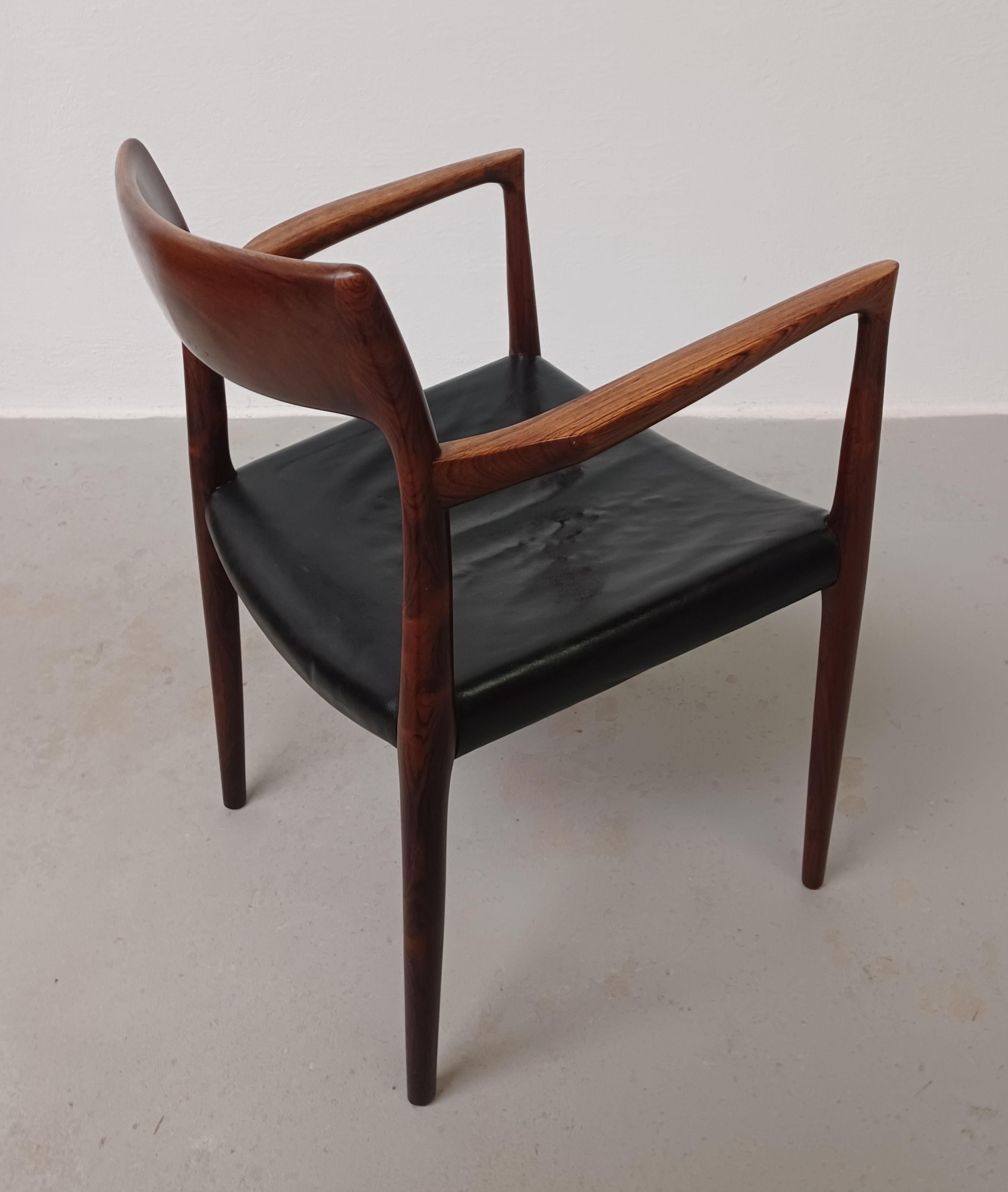 Customizable N. O. Moeller Brazillian Rosewood Armchairs in Excellent Condition 9