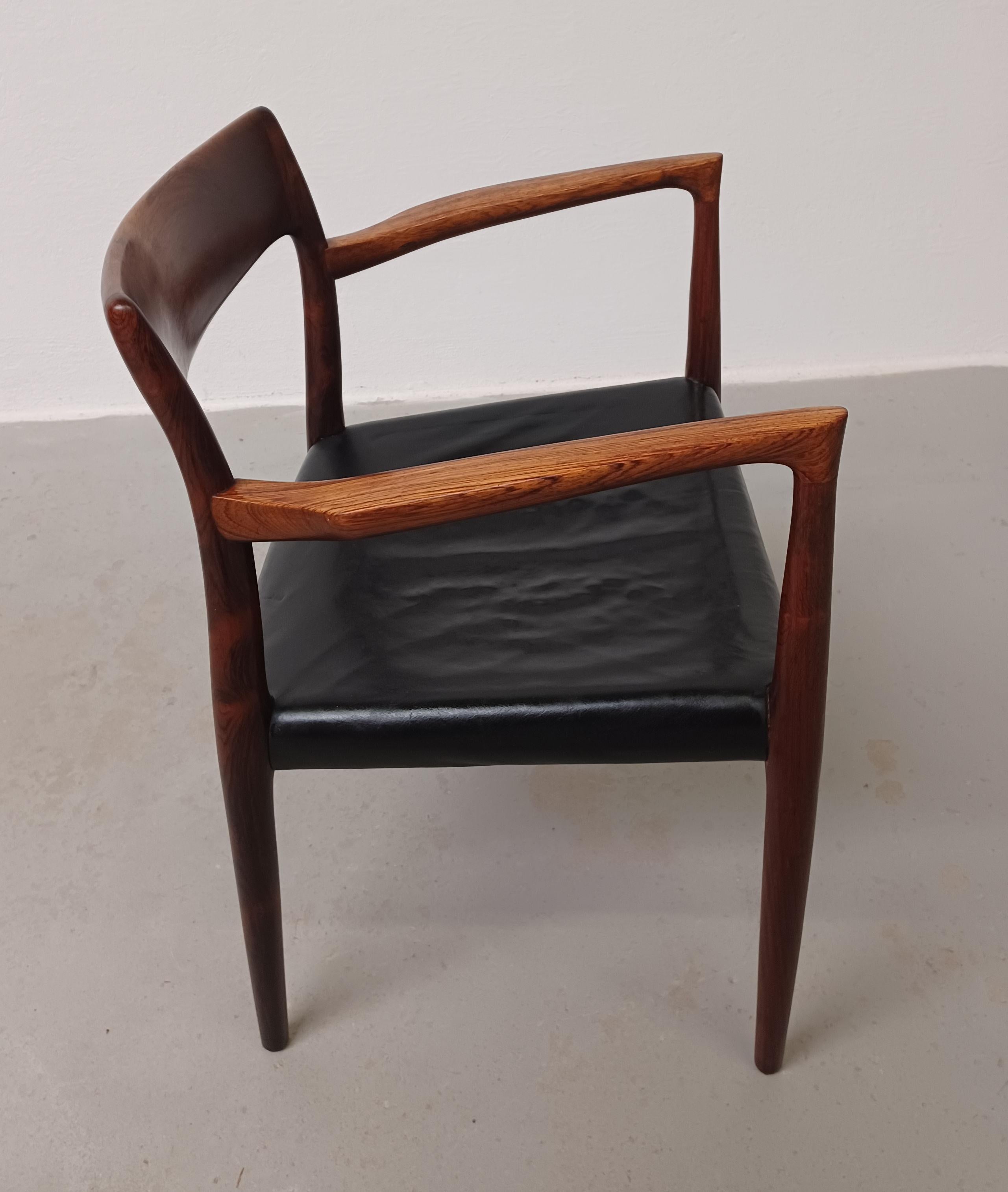 Customizable N. O. Moeller Brazillian Rosewood Armchairs in Excellent Condition 10