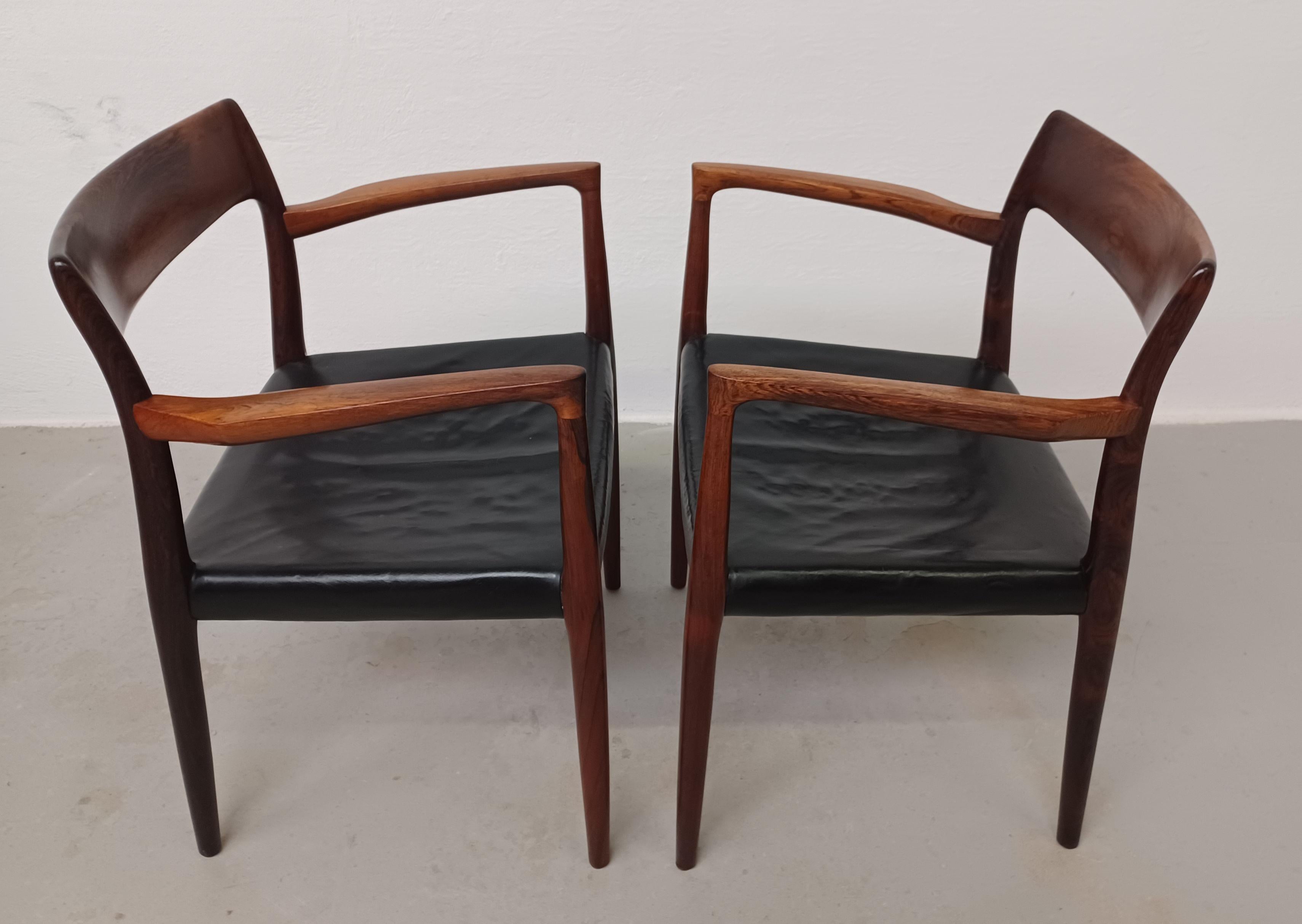 Mid-20th Century Customizable N. O. Moeller Brazillian Rosewood Armchairs in Excellent Condition