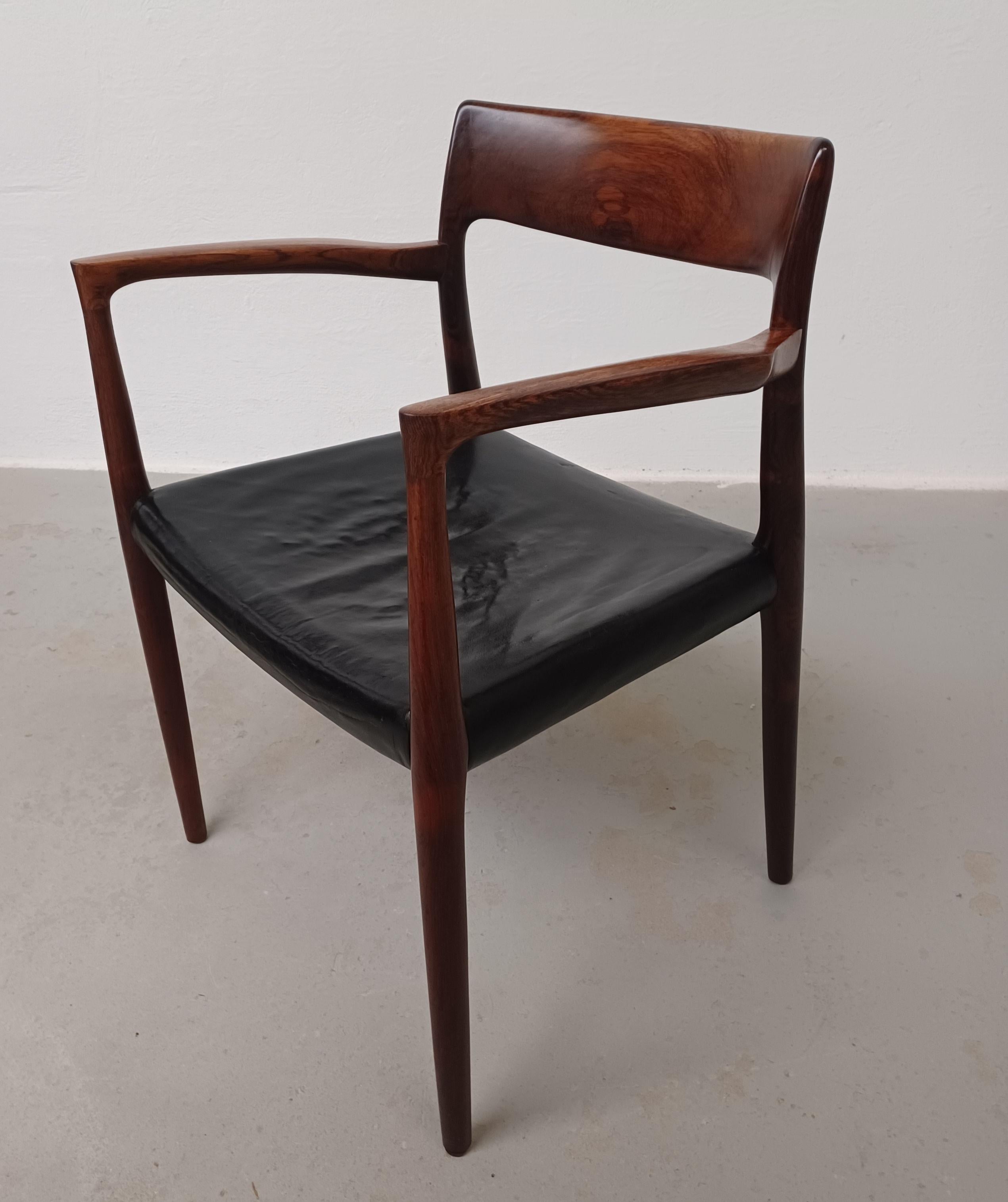 Customizable N. O. Moeller Brazillian Rosewood Armchairs in Excellent Condition 3
