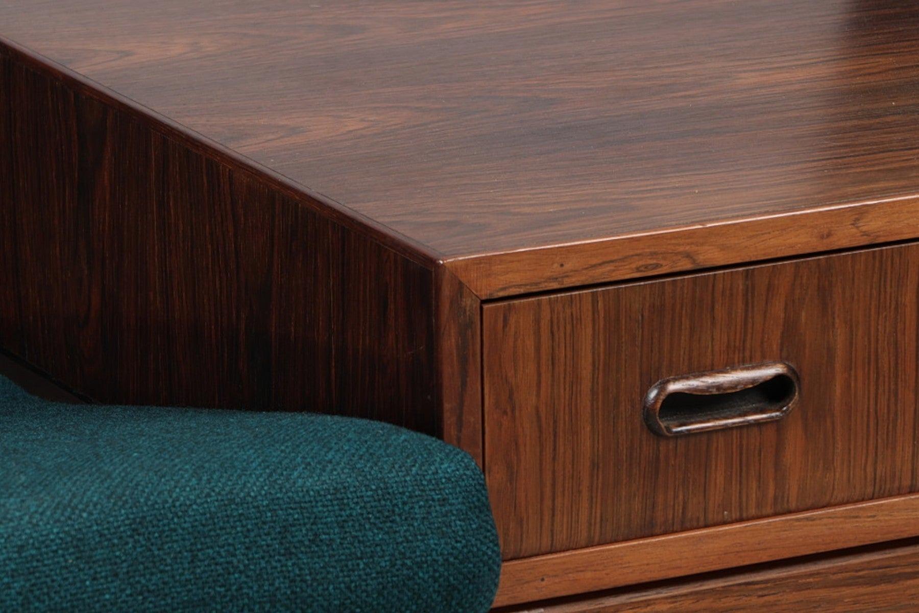 1960er Jahre Zweisitziges Modularsofa aus Palisanderholz im Zustand „Gut“ im Angebot in Berkeley, CA