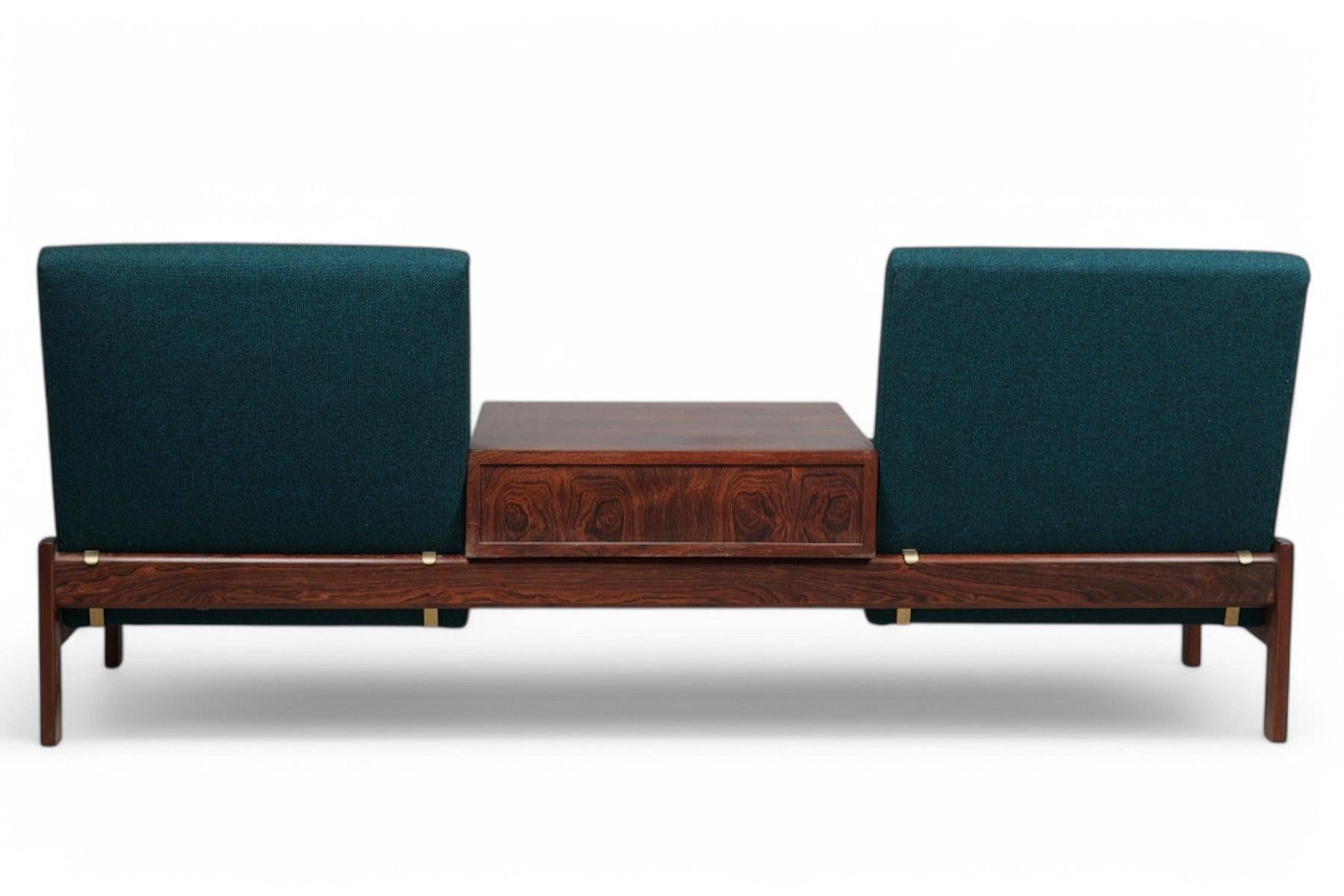 1960er Jahre Zweisitziges Modularsofa aus Palisanderholz (Wolle) im Angebot