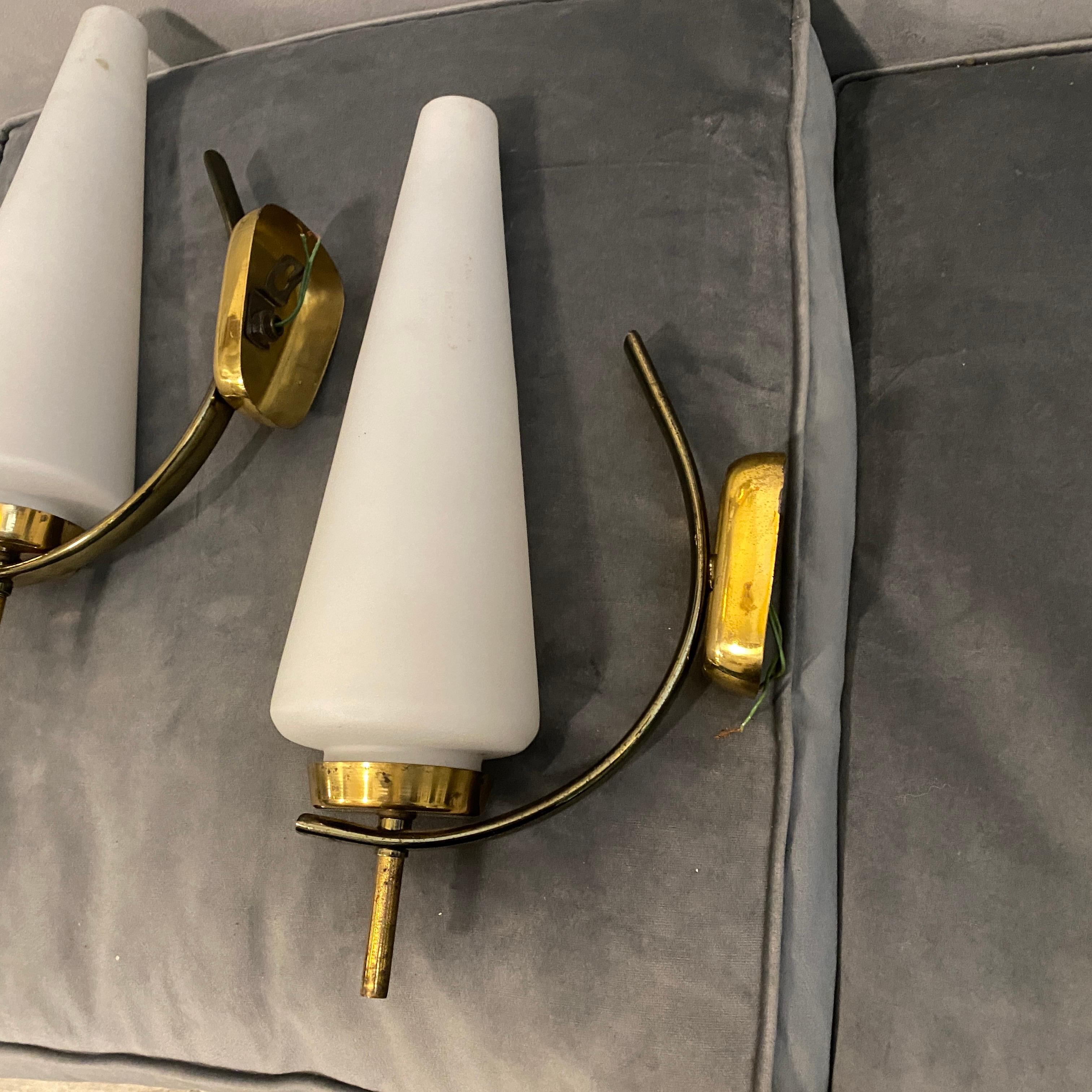 1960s Set of Two Stilnovo Style Mid-Century Modern Italian Wall Sconces For Sale 7