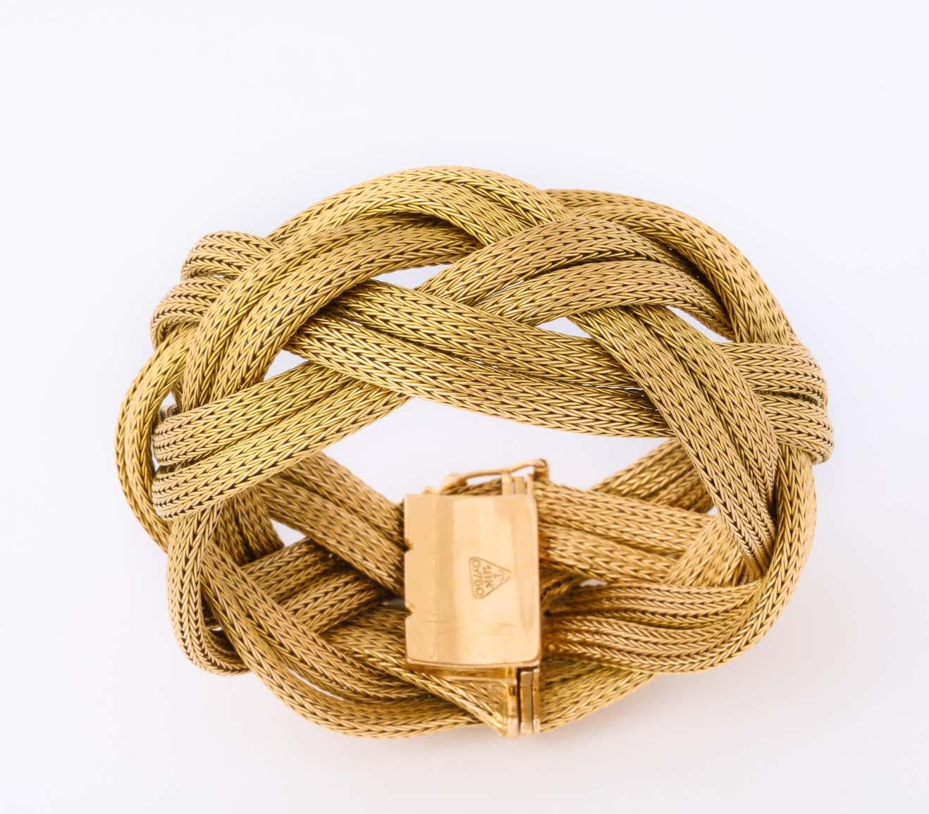 Women's 1960's Ultra Wide Twisted and Braided Flexible Gold Mesh Bracelet