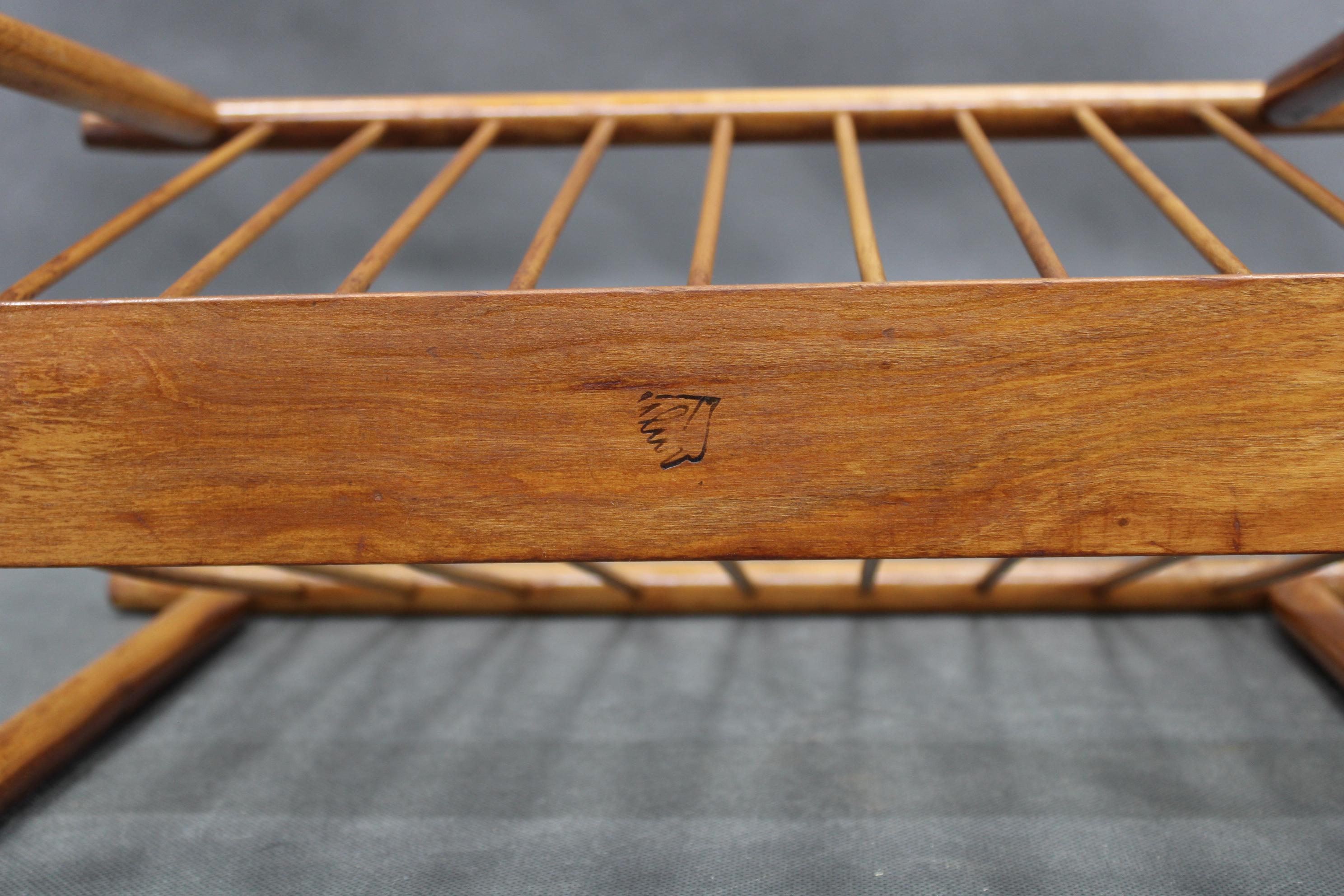 1960s ULUV Solid Beech Magazine Stand, Czechoslovakia For Sale 1