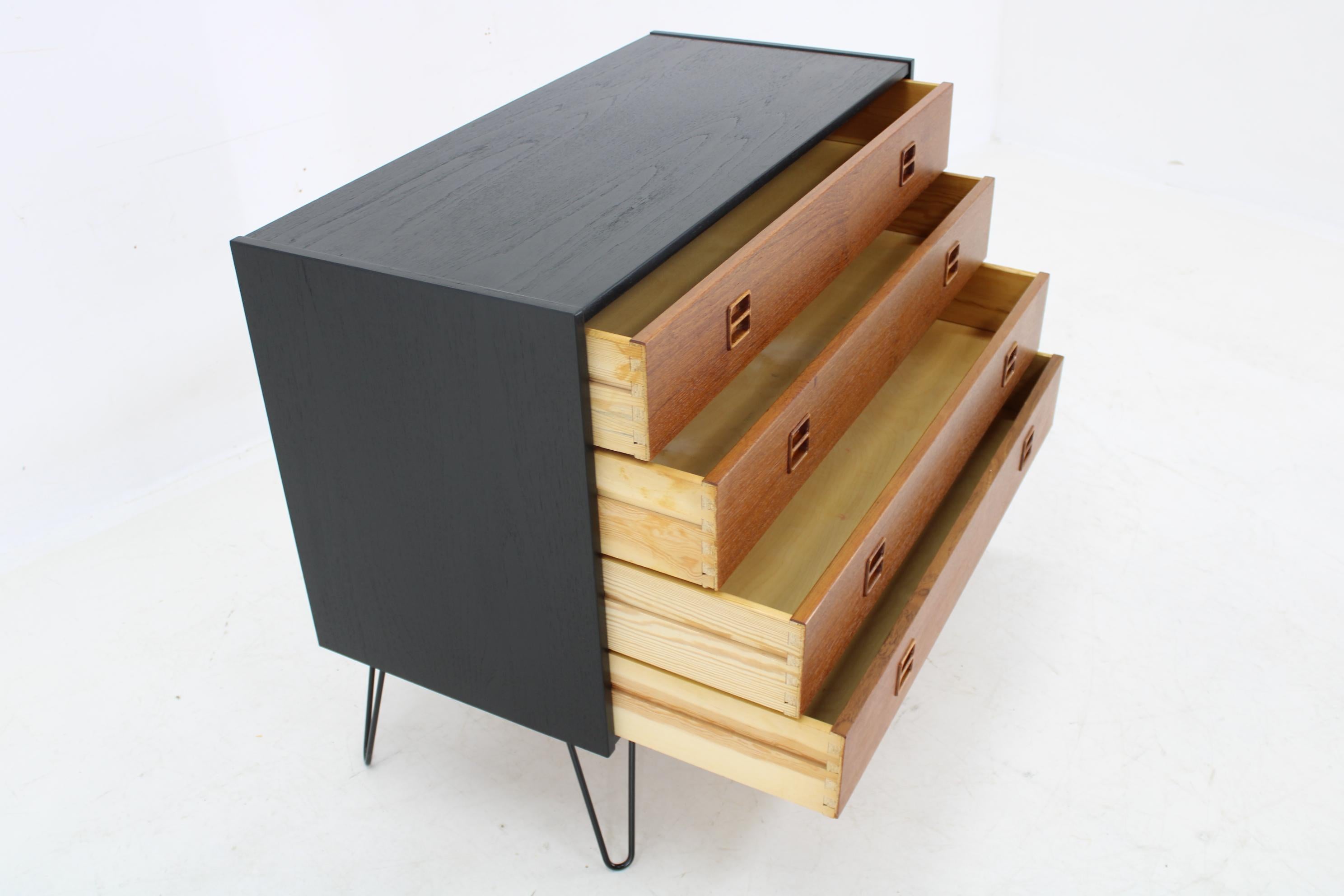 Ferro Cassettiera danese in teak riciclato del 1960 in vendita