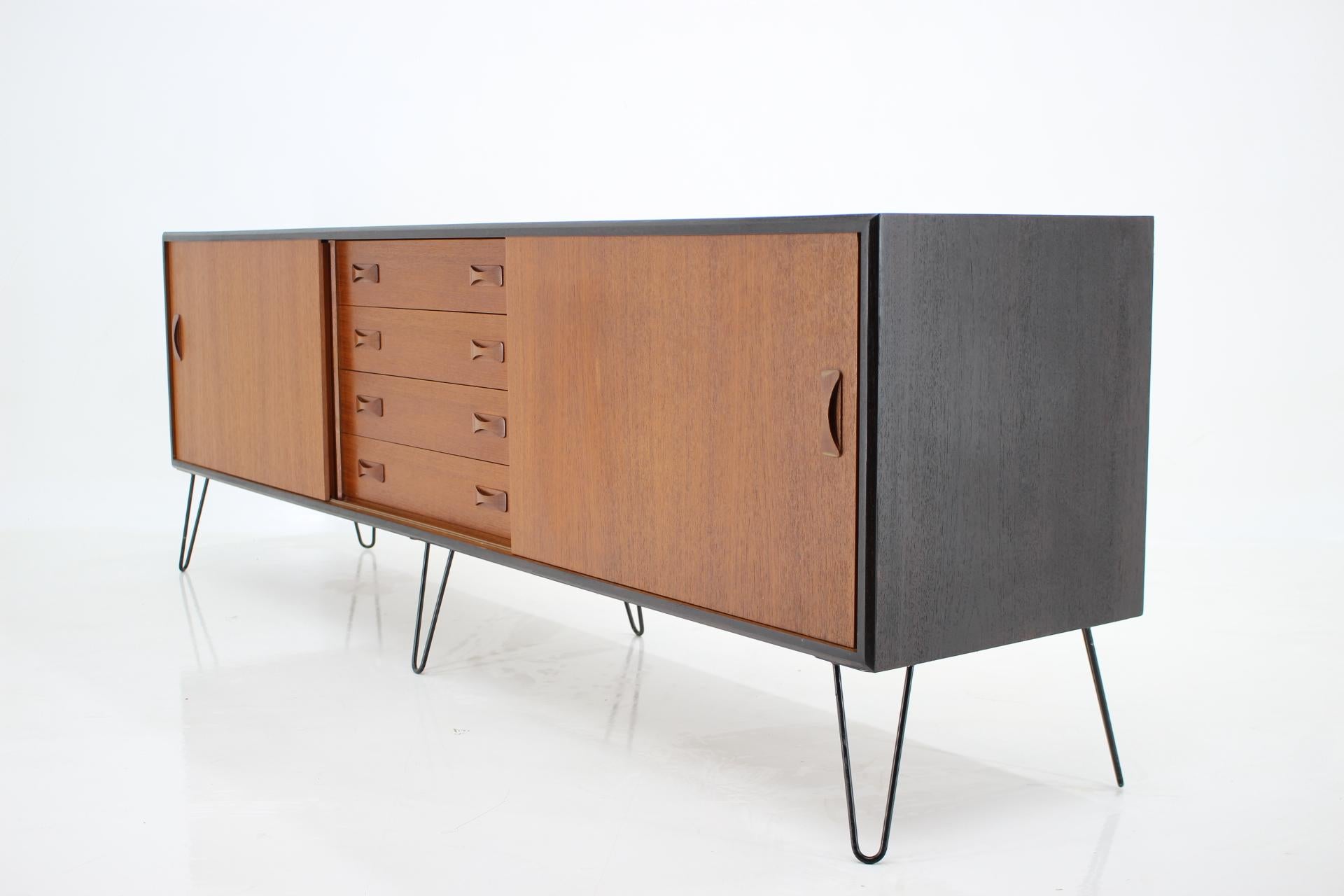 1960s Upcycled Teak Sideboard, Denmark  In Good Condition In Praha, CZ