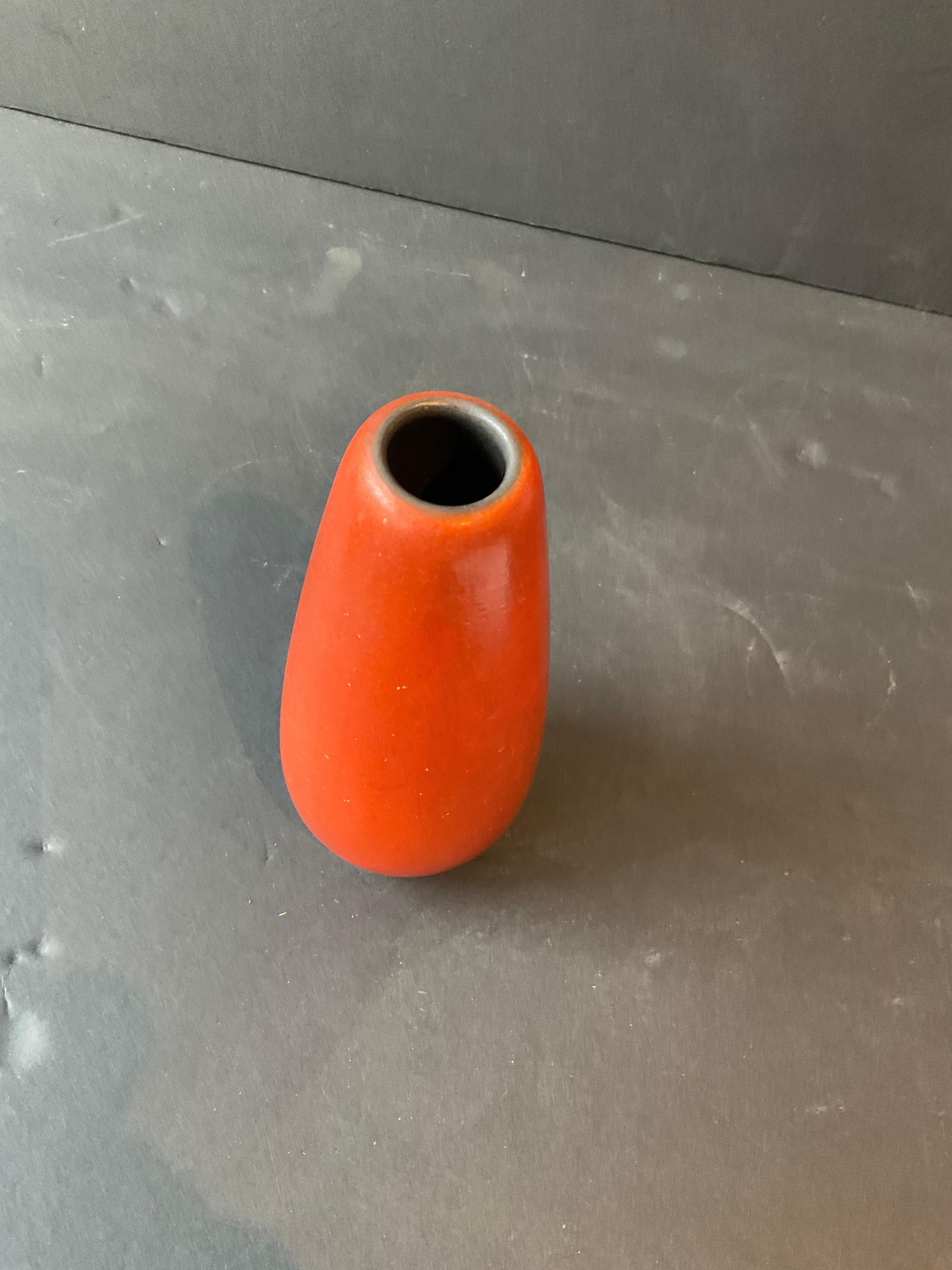 1960 Ursula Fesca Jarrón alemán Urania de Wachtersbach en Bueno estado para la venta en Tarrytown, NY