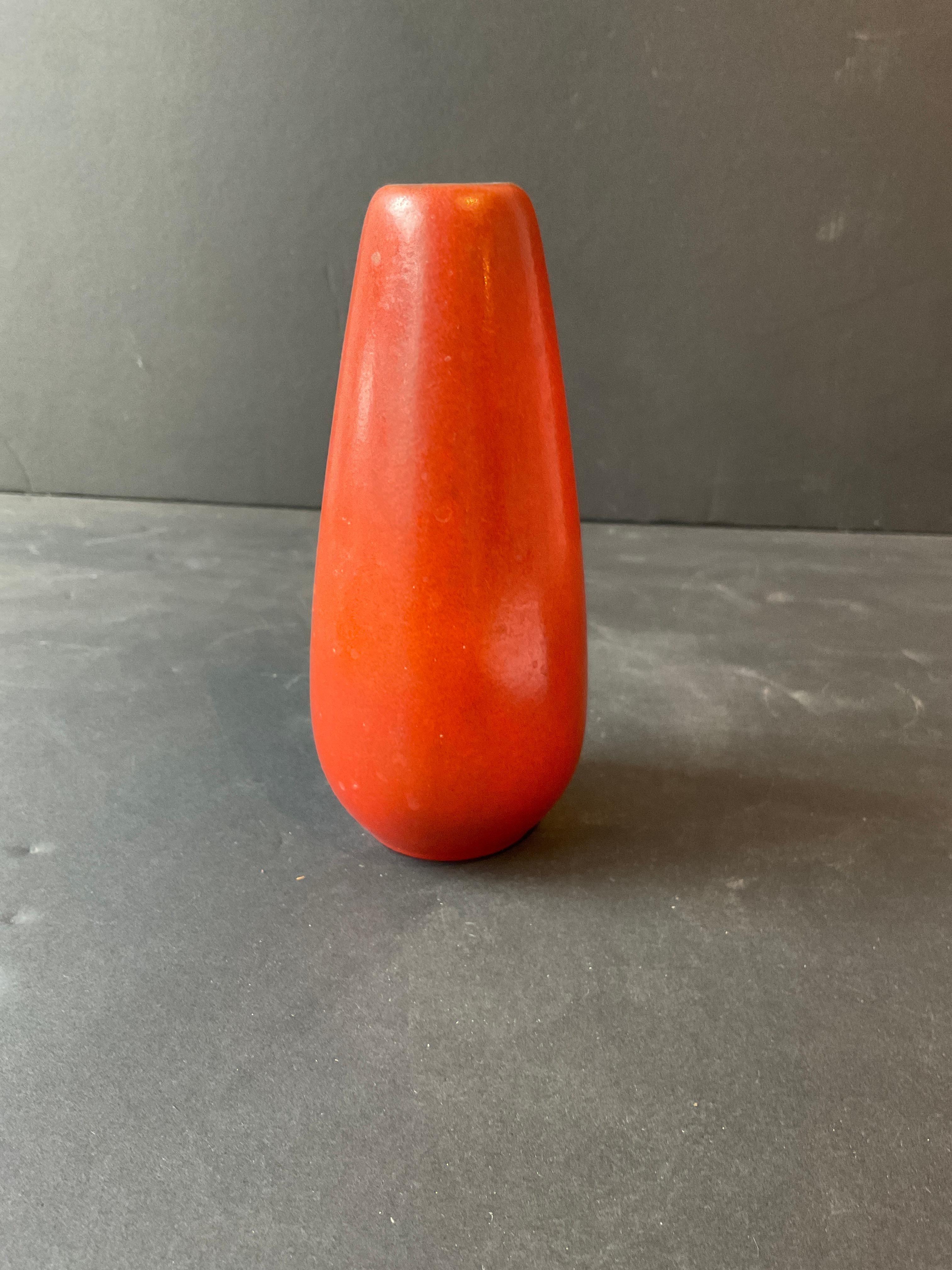 1960 Ursula Fesca Jarrón alemán Urania de Wachtersbach mediados del siglo XX en venta