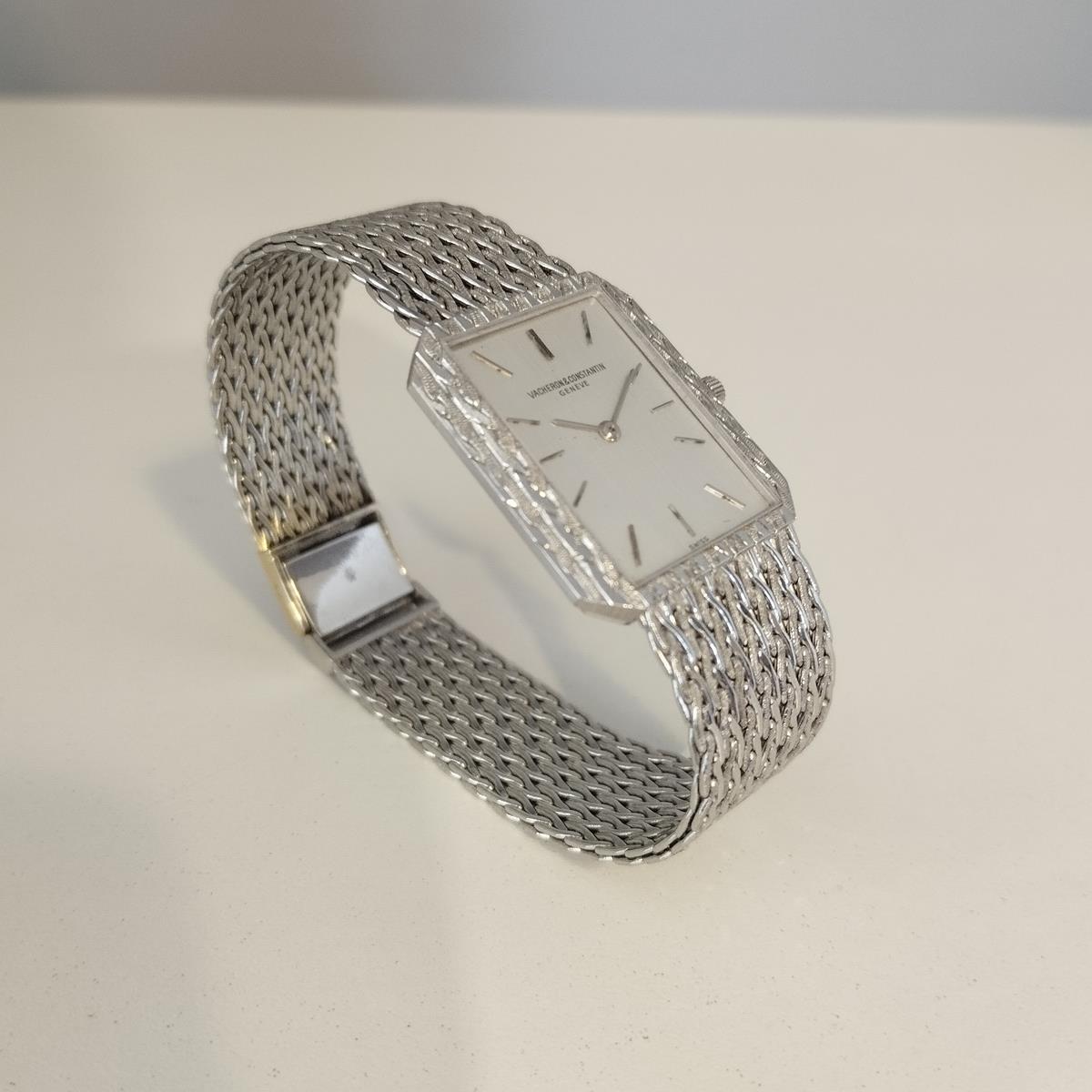 Fabolous and in incredible conditions
Vacheron Constantin lady
1960's Period
One and only owner who used it rarely and preserved it in the best way
18KT White Gold case and bracelet
Silver color dial
Authomatic movement, perfectly working
25 x 28 mm
