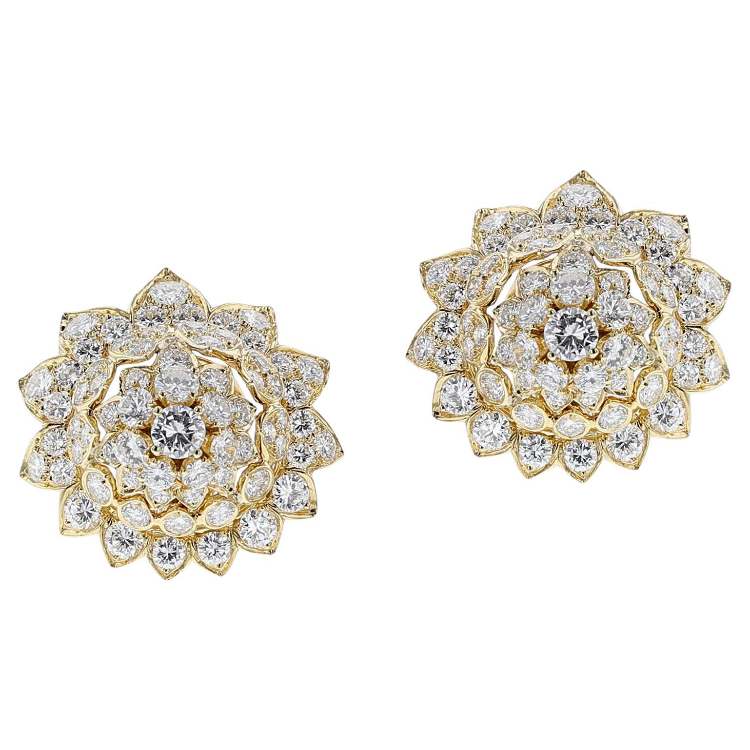 1960s Van Cleef & Arpels Graduating Diamond Floral Earrings, 18k