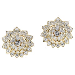 Pendientes florales de diamantes graduados Van Cleef & Arpels, 18k, años 60