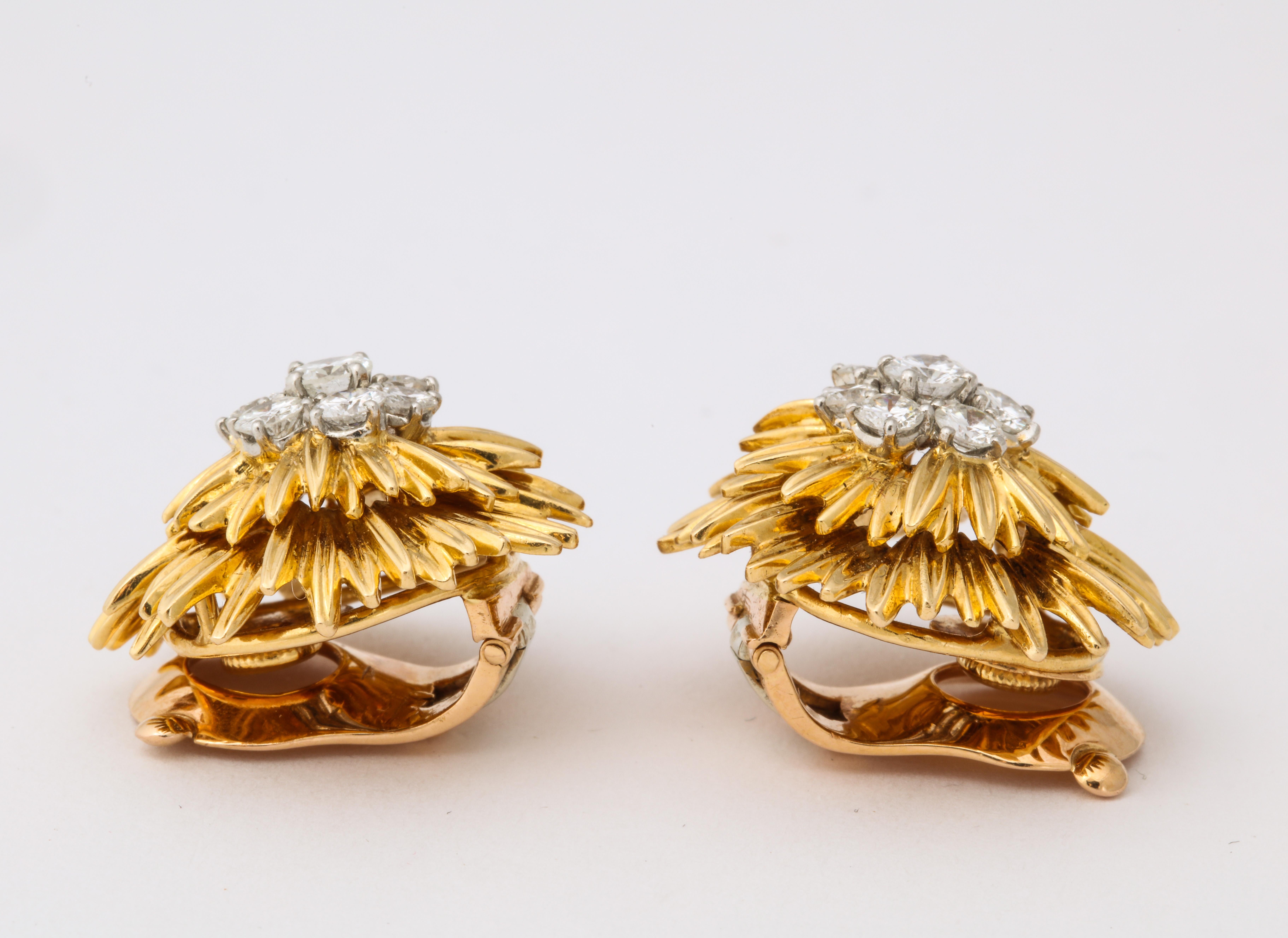 1960s Van Cleef & Arpels Paris Gold Diamond Earrings 2