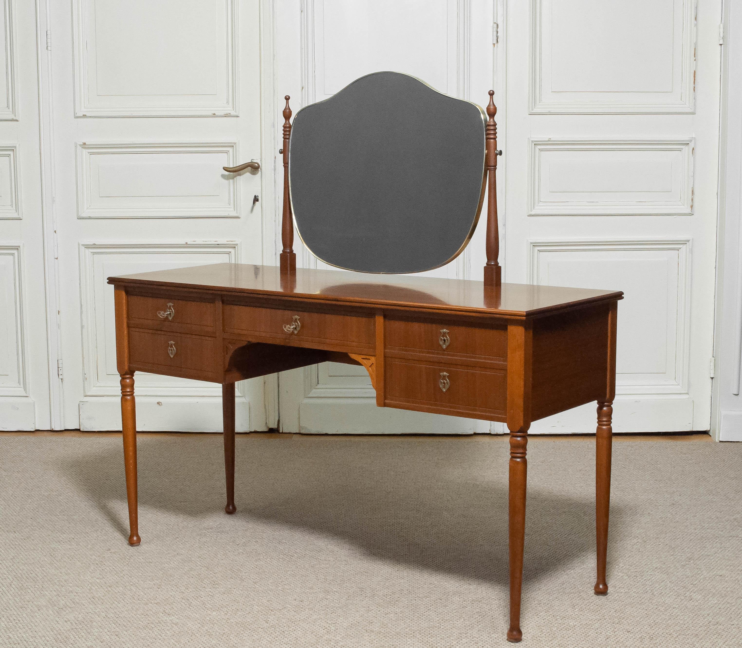 1960s Vanity / Dressing Table in Biedermeier Style For Sale 4