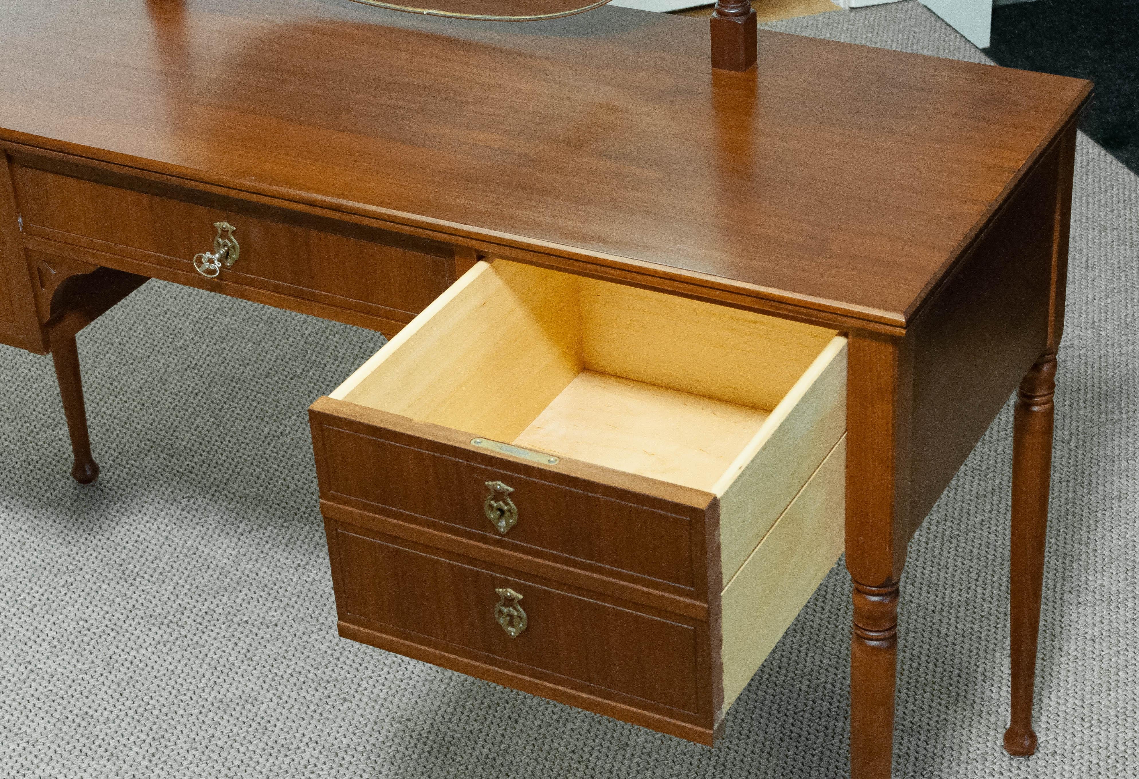 1960s Vanity / Dressing Table in Biedermeier Style For Sale 2
