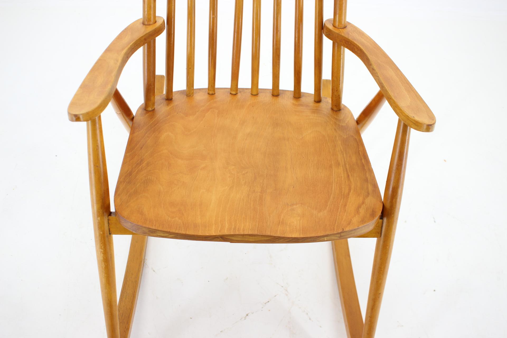 Mid-20th Century 1960s Varjosen Puunjalostus Beech Rocking Chair, Finland For Sale