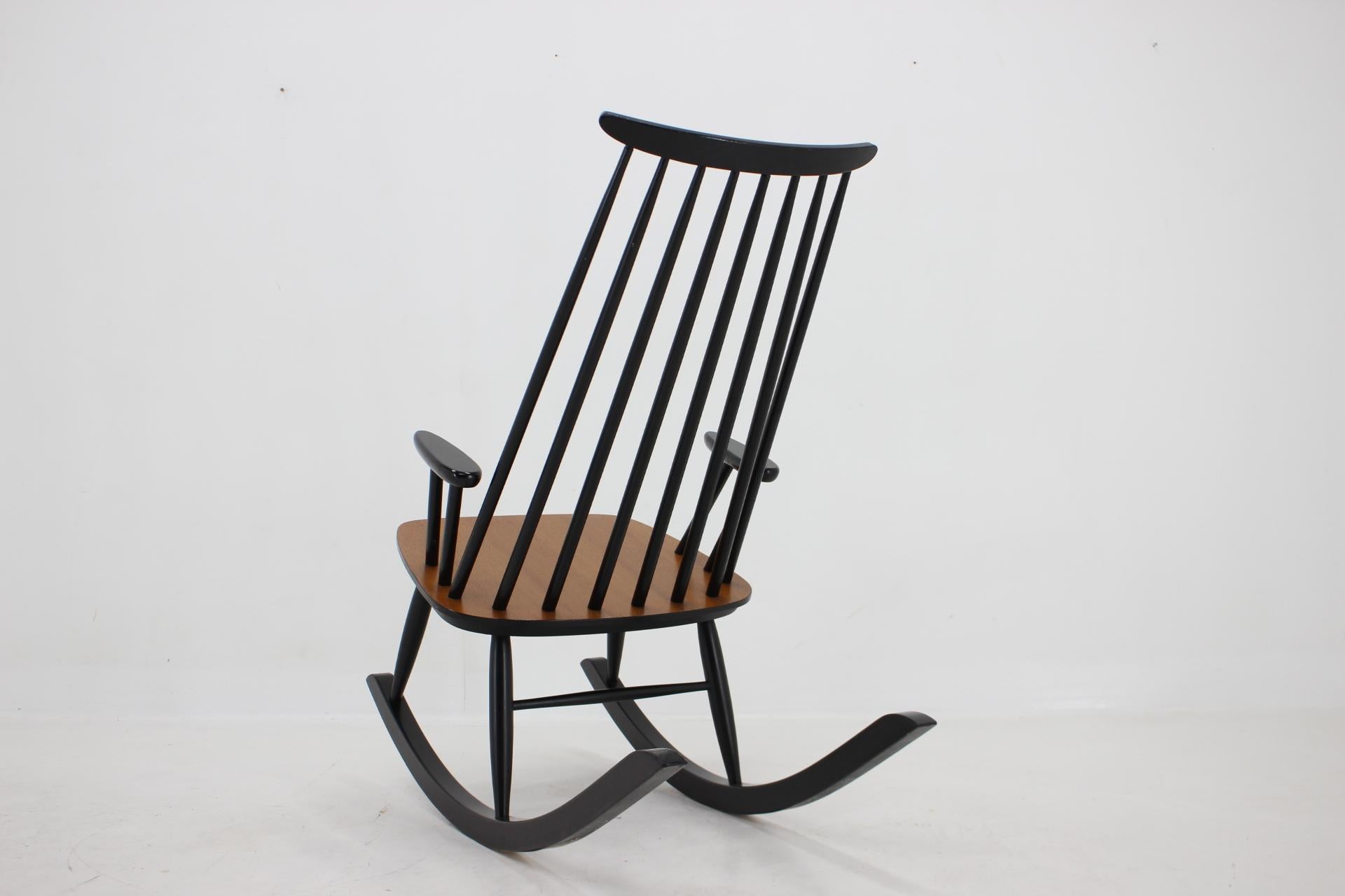 Mid-20th Century 1960s Varjosen Puunjalostus Beech Rocking Chair, Finland For Sale