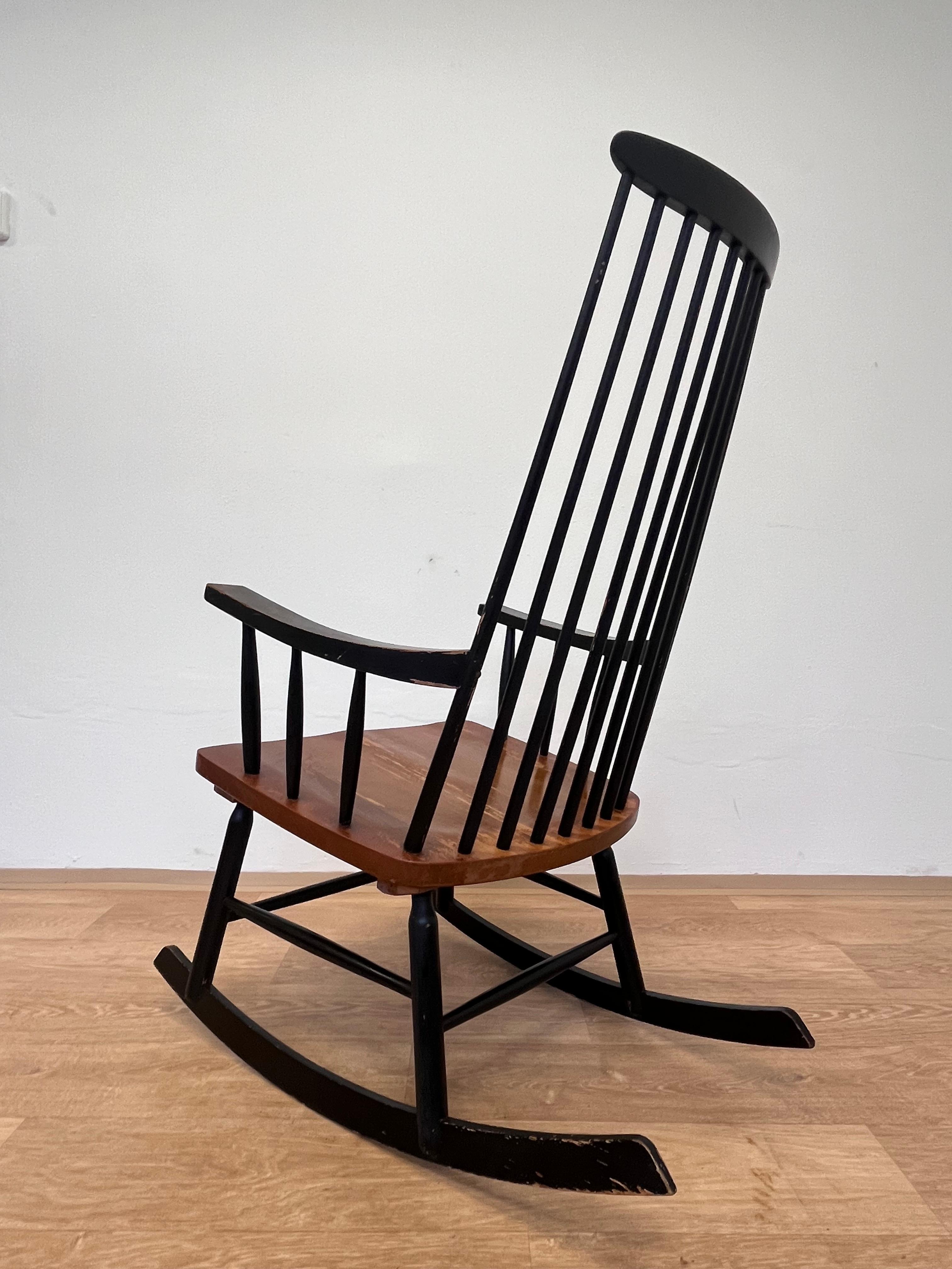 1960s Varjosen Puunjalostus Beech Rocking Chair, Finland For Sale 2