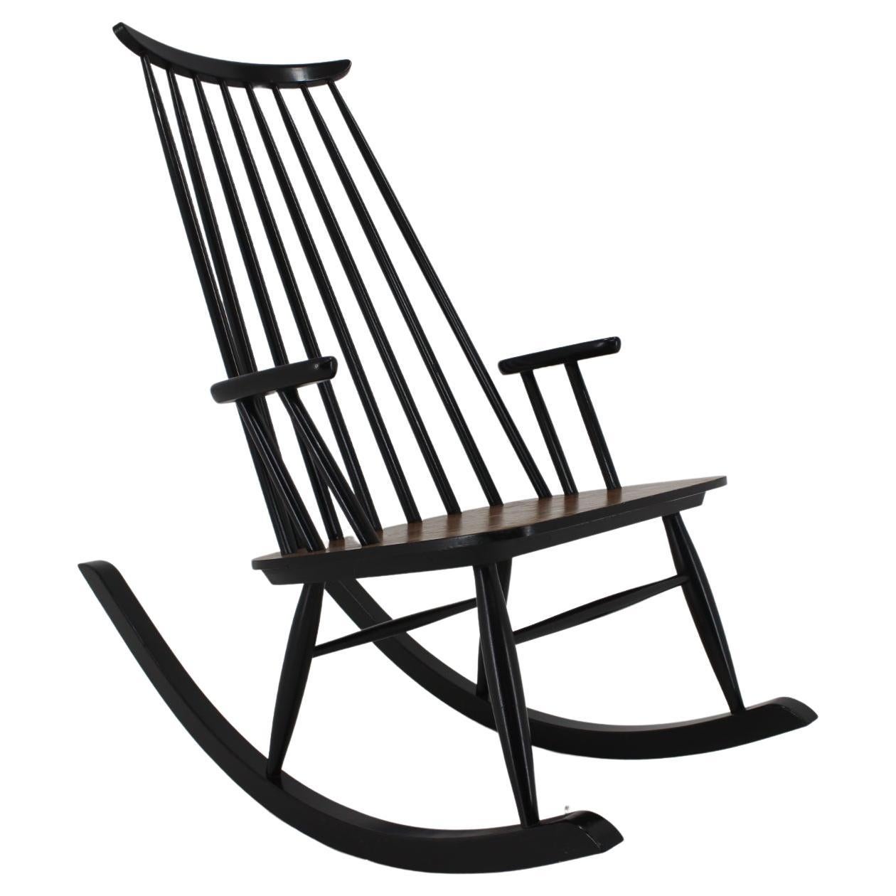 Fauteuil à bascule en hêtre Varjosen Puunjalostus, Finlande, années 1960 