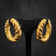 VCA Van Cleef & Arpels Braided Hoop Earrings 18 Karat Yellow Gold, France, 1960s