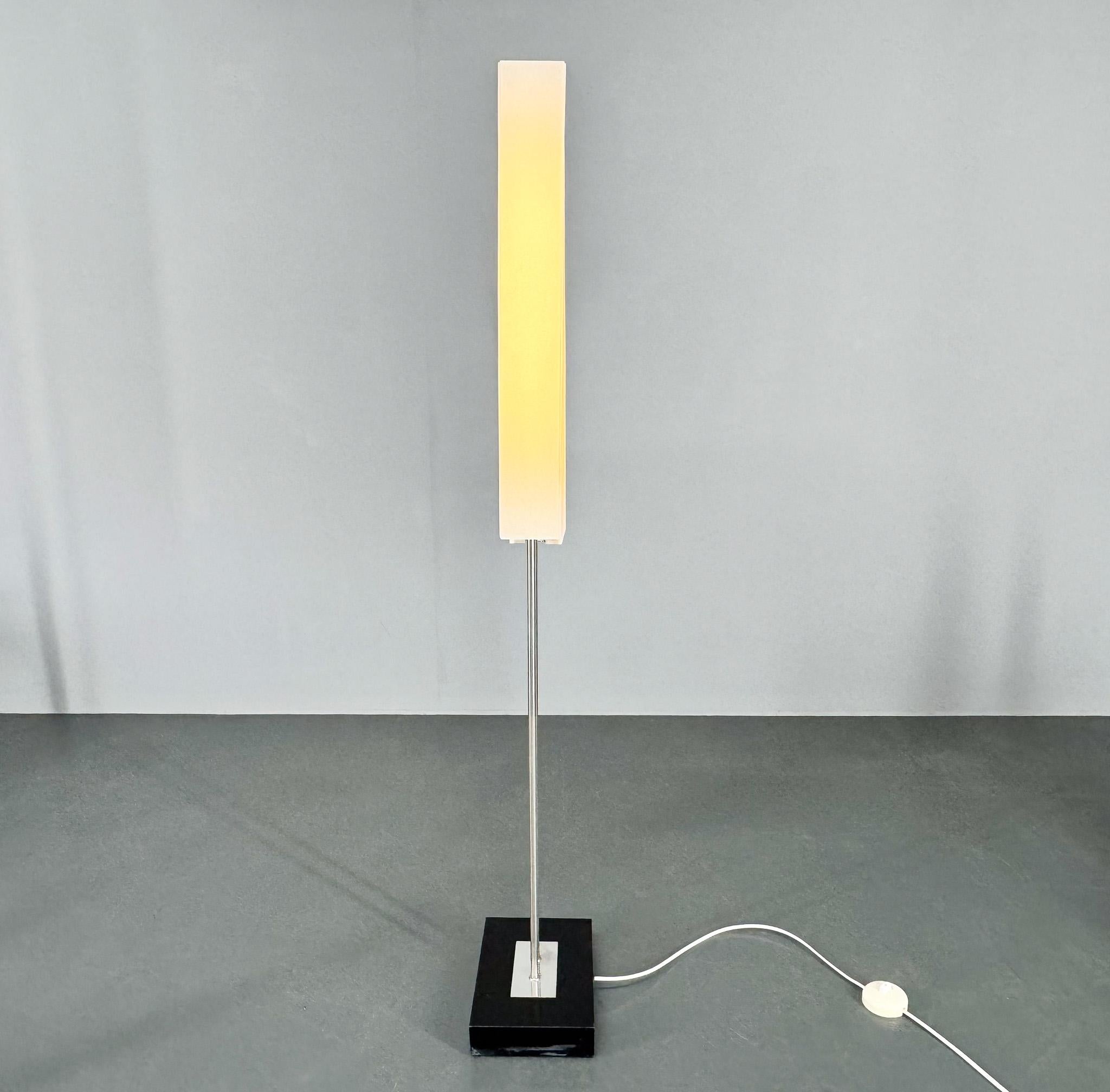 Lampada da terra VEB Wohnraumleuchten del 1960, Berlino, Germania in vendita 5