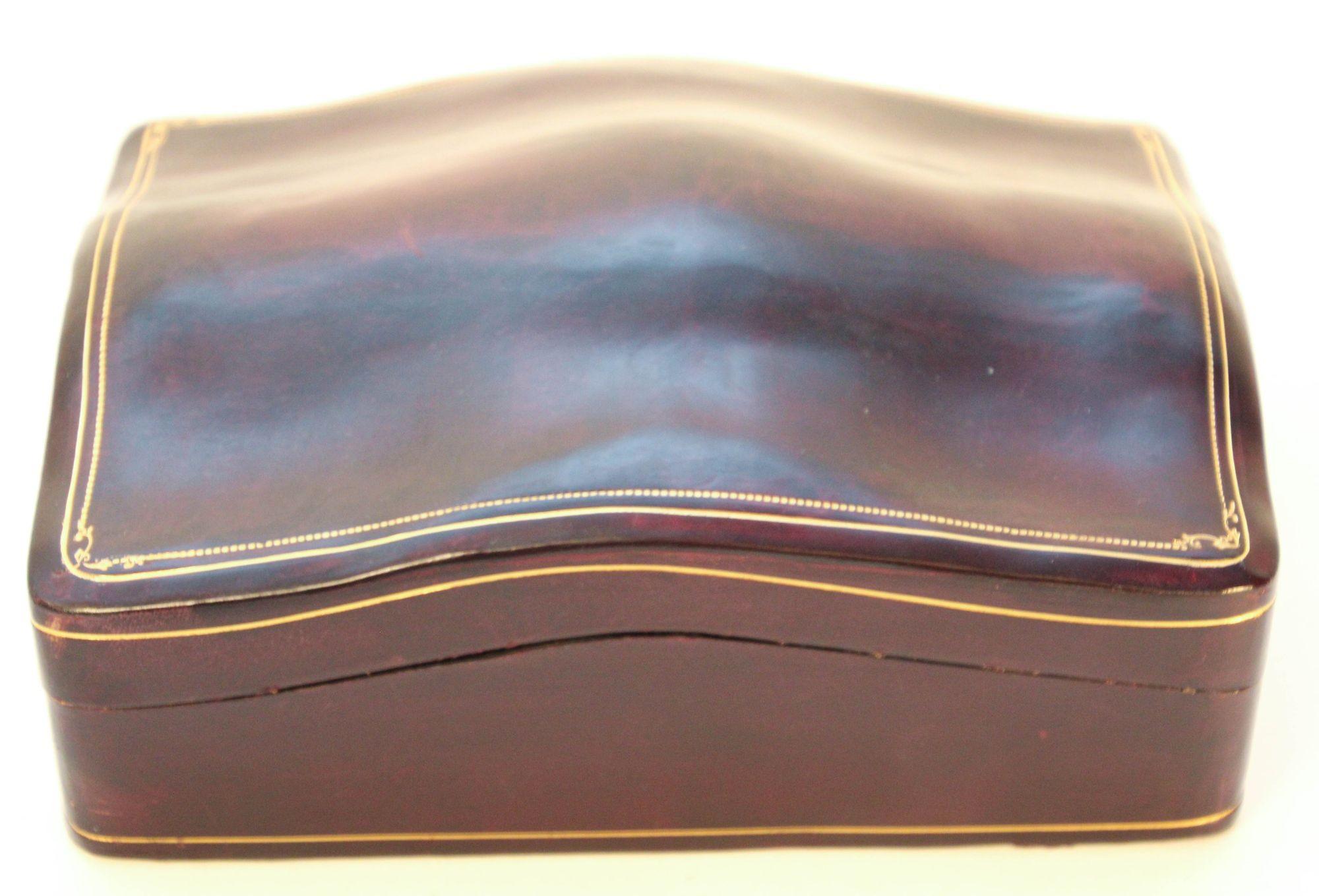 1960s Venetian Brown Leather Humpback Box with Gold Embossed Trim Made in Italy 3