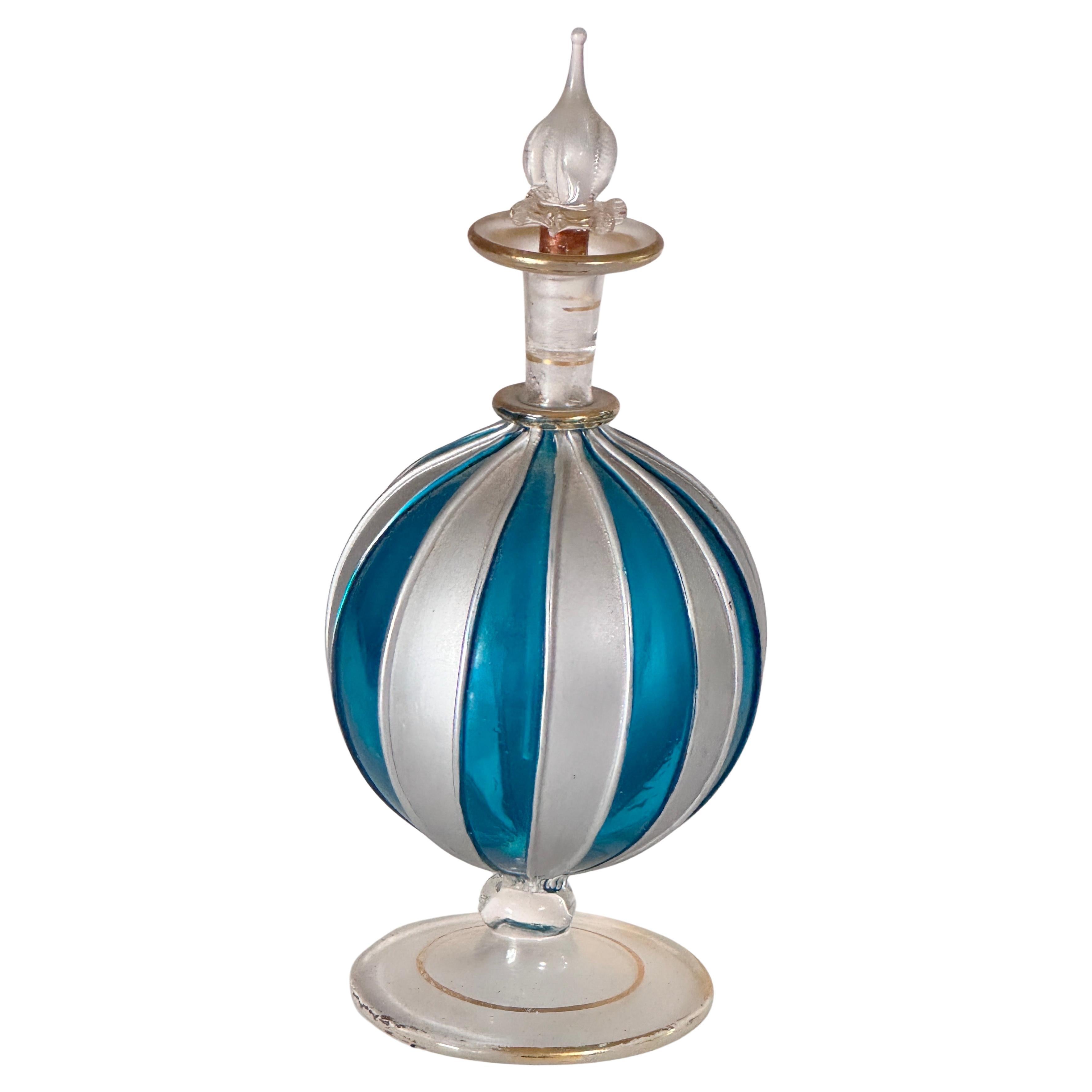 Frasco de perfume veneciano pintado a mano de los años 60, cristal claro con detalles dorados Italiano en venta