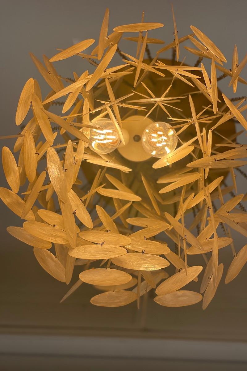 Milieu du XXe siècle Lustre Verner Panton des années 1960 en laiton et nacre en vente