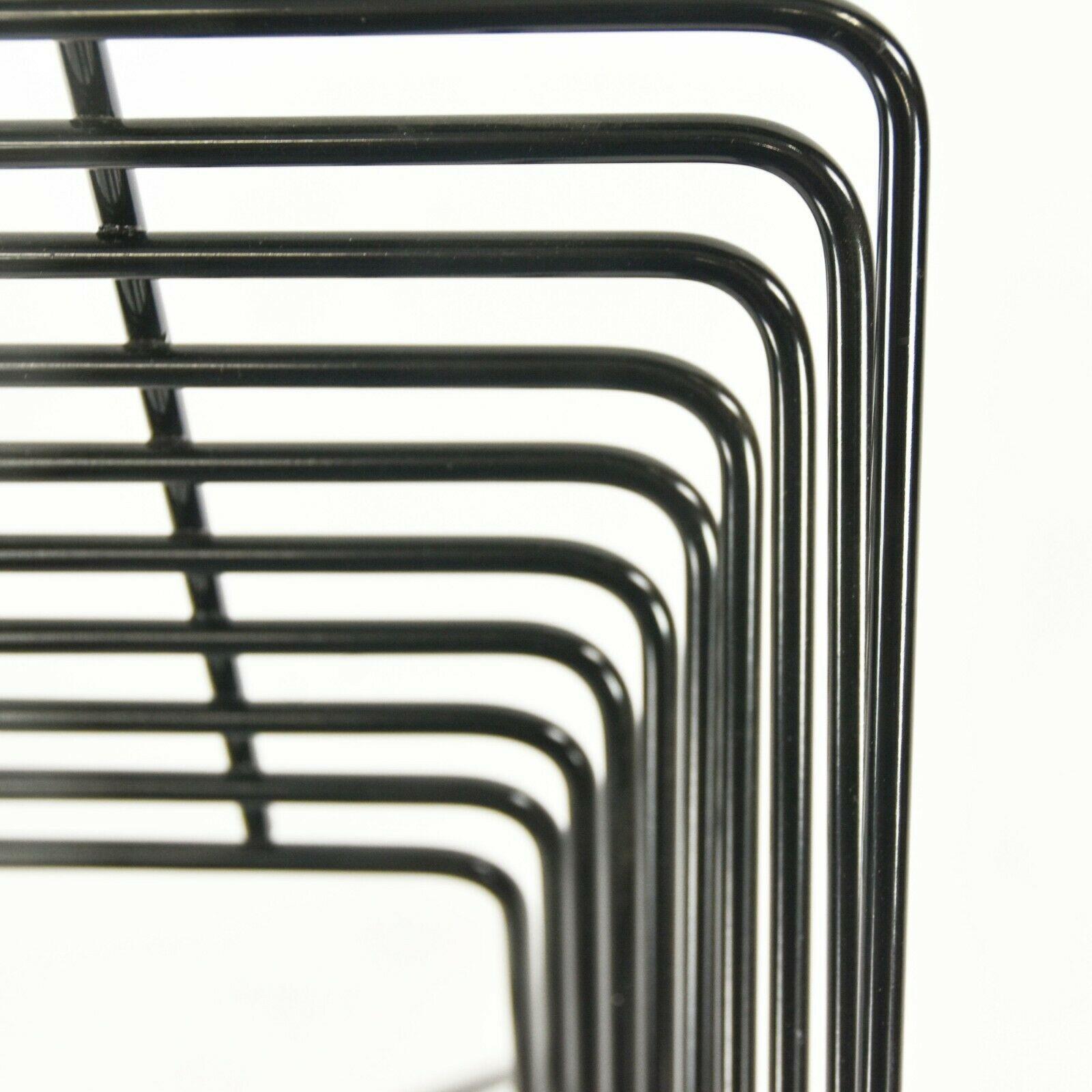 1960s Verner Panton for Fritz Hansen Outdoor Box Wire Chair w/ Black Frames For Sale 3